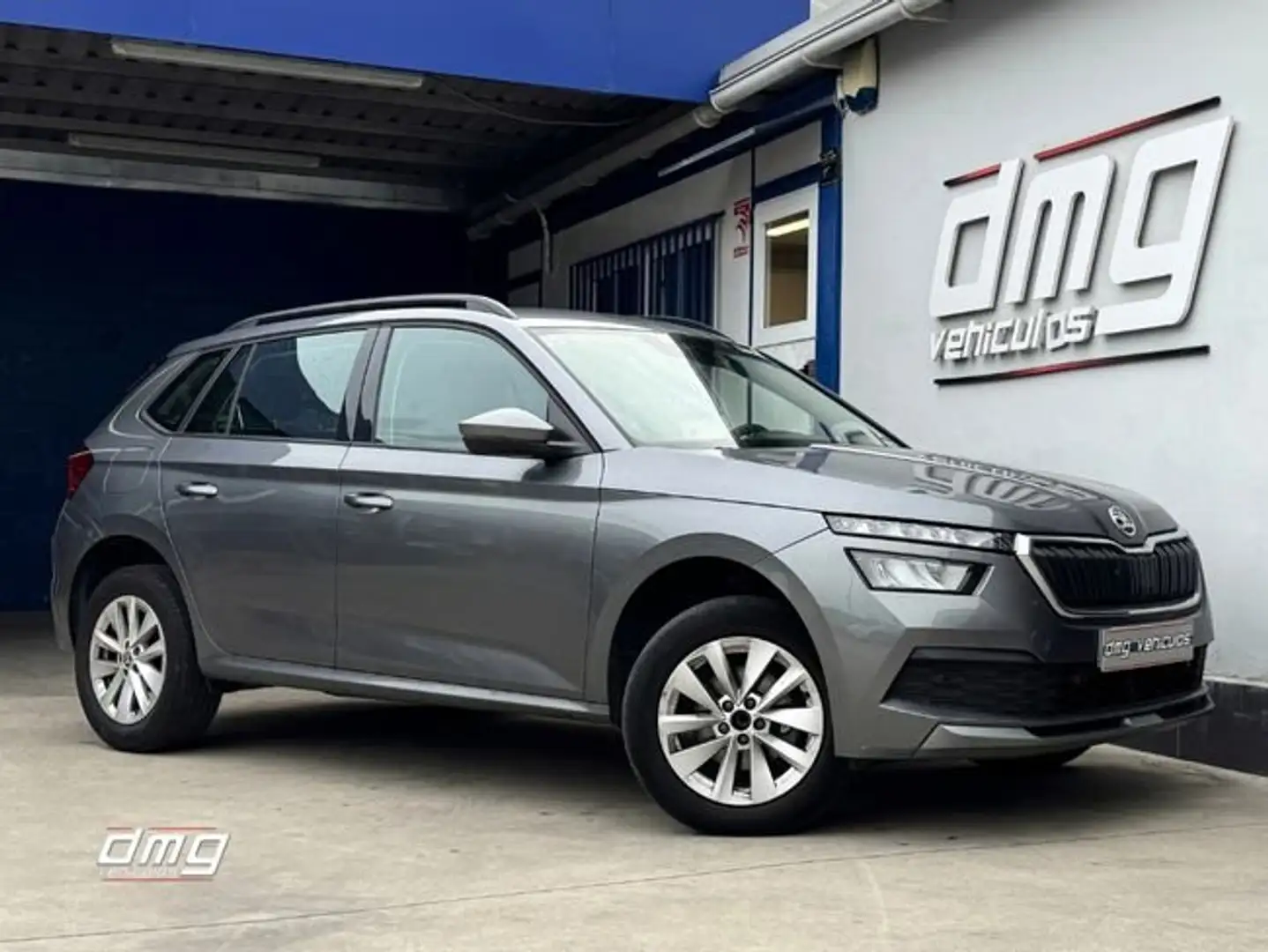 Skoda Kamiq 1.0 TSI 81 kW Gris - 1