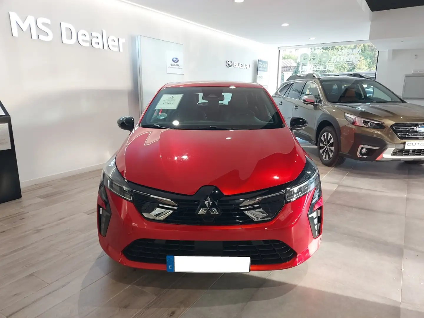 Mitsubishi Colt 100T Kaiteki Rojo - 2