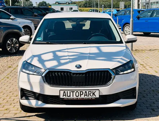 Skoda Fabia view 2