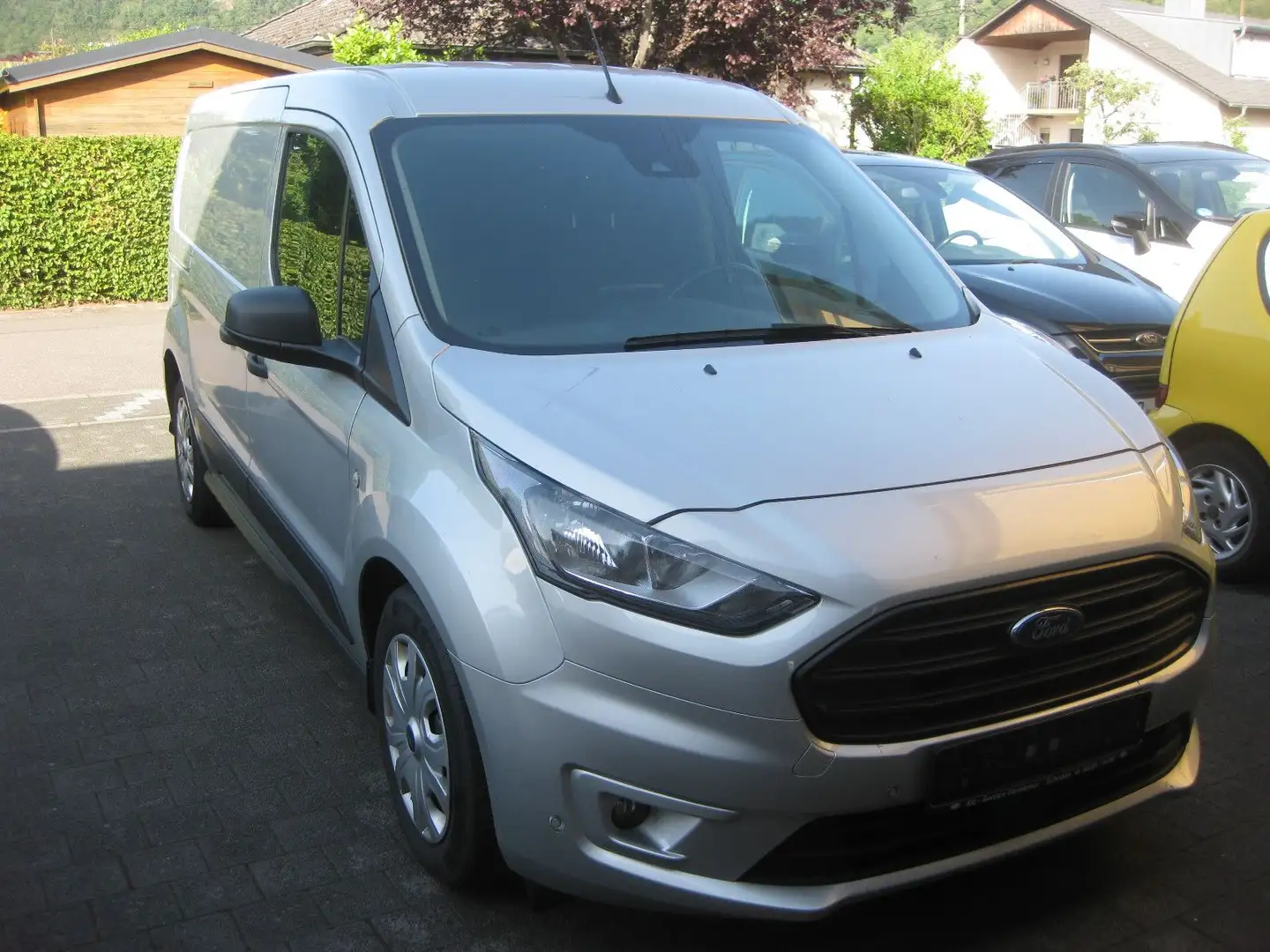 Ford Transit Connect Kasten 240 L2 Trend 88KW, AHK Silber - 2