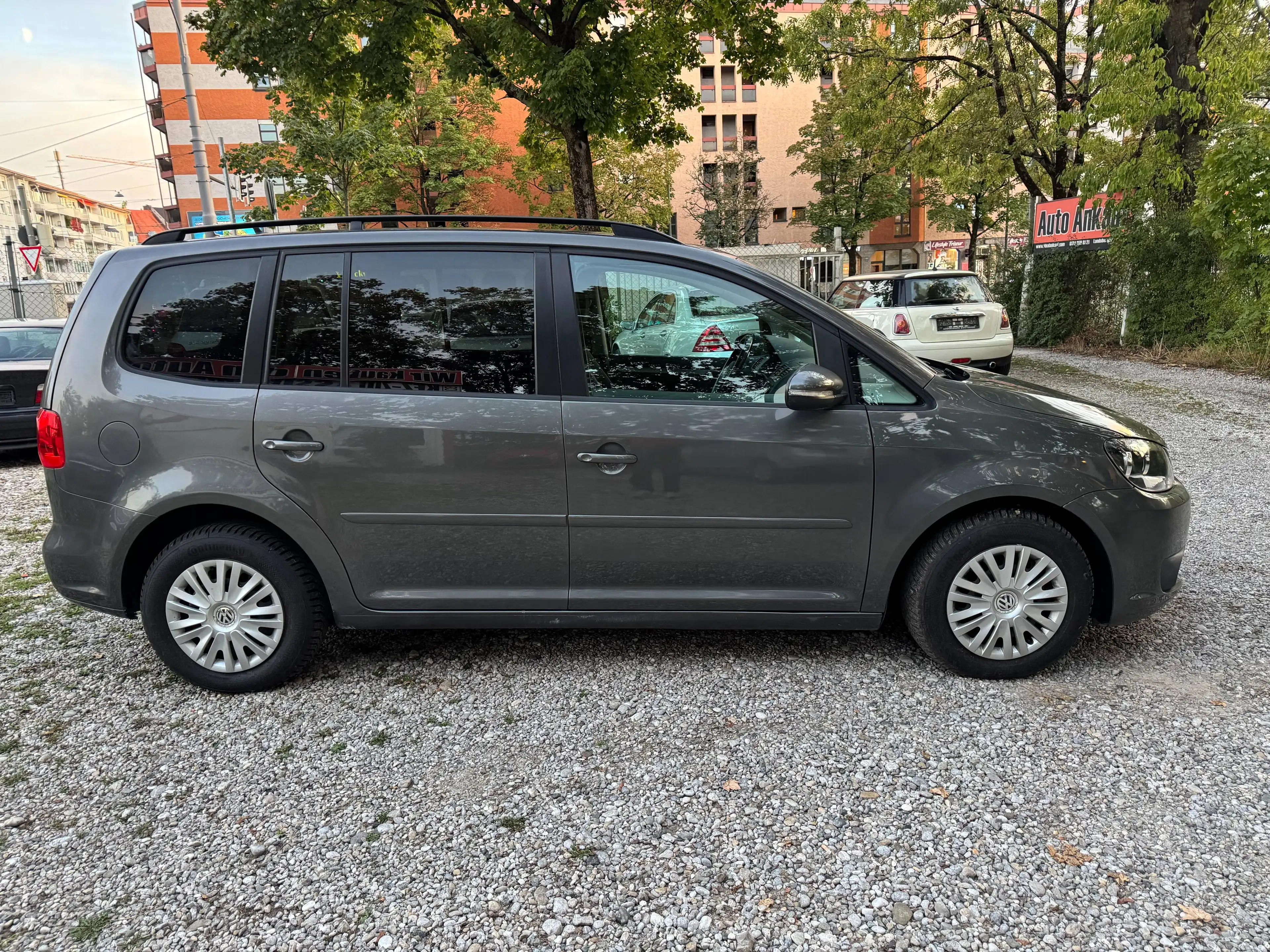 Volkswagen Touran Touran 1.4 TSI DSG Comfortline — photo 5