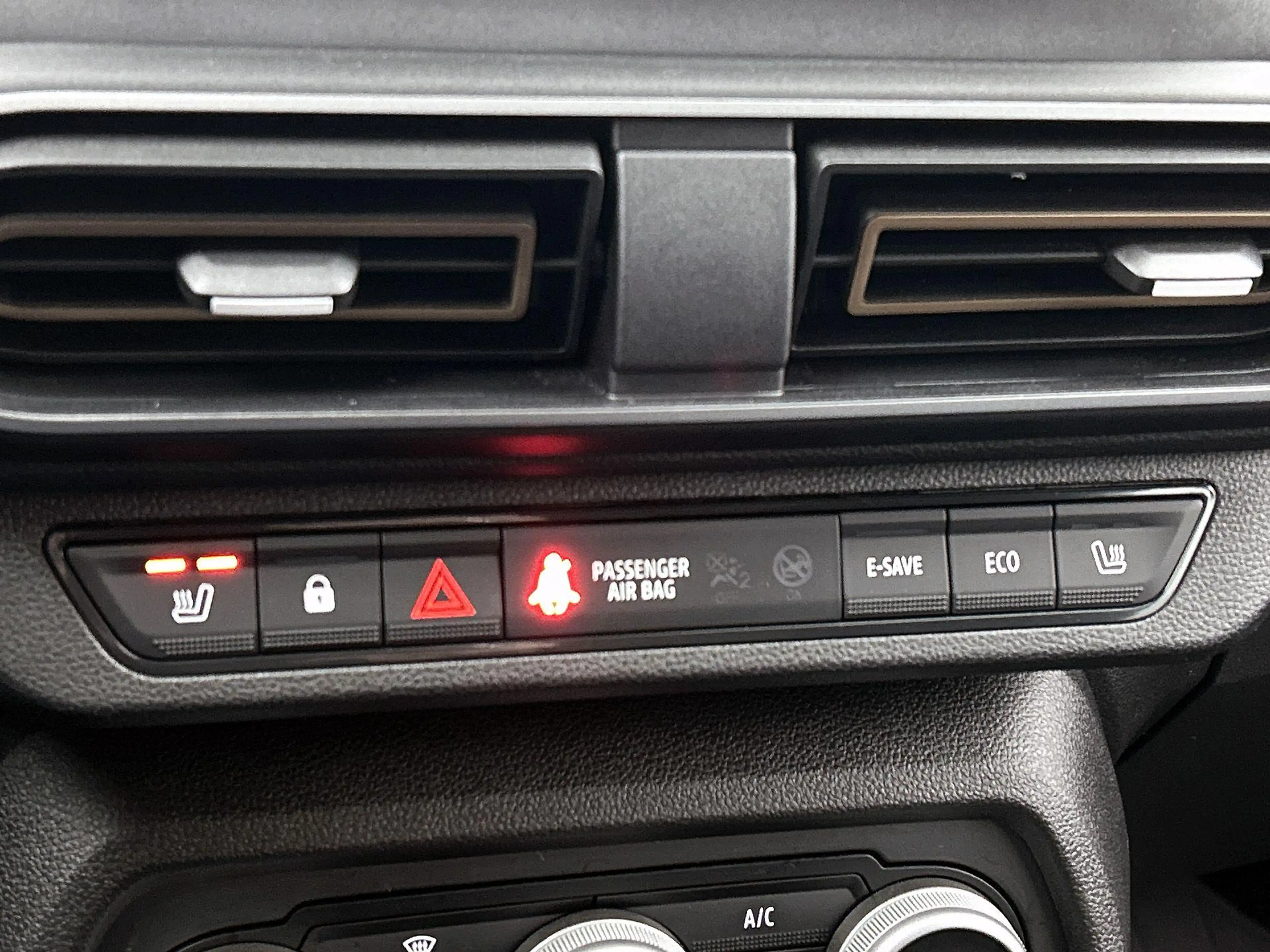 Dacia Jogger 1.6 Hybrid 140 Extreme 7p. — photo 11