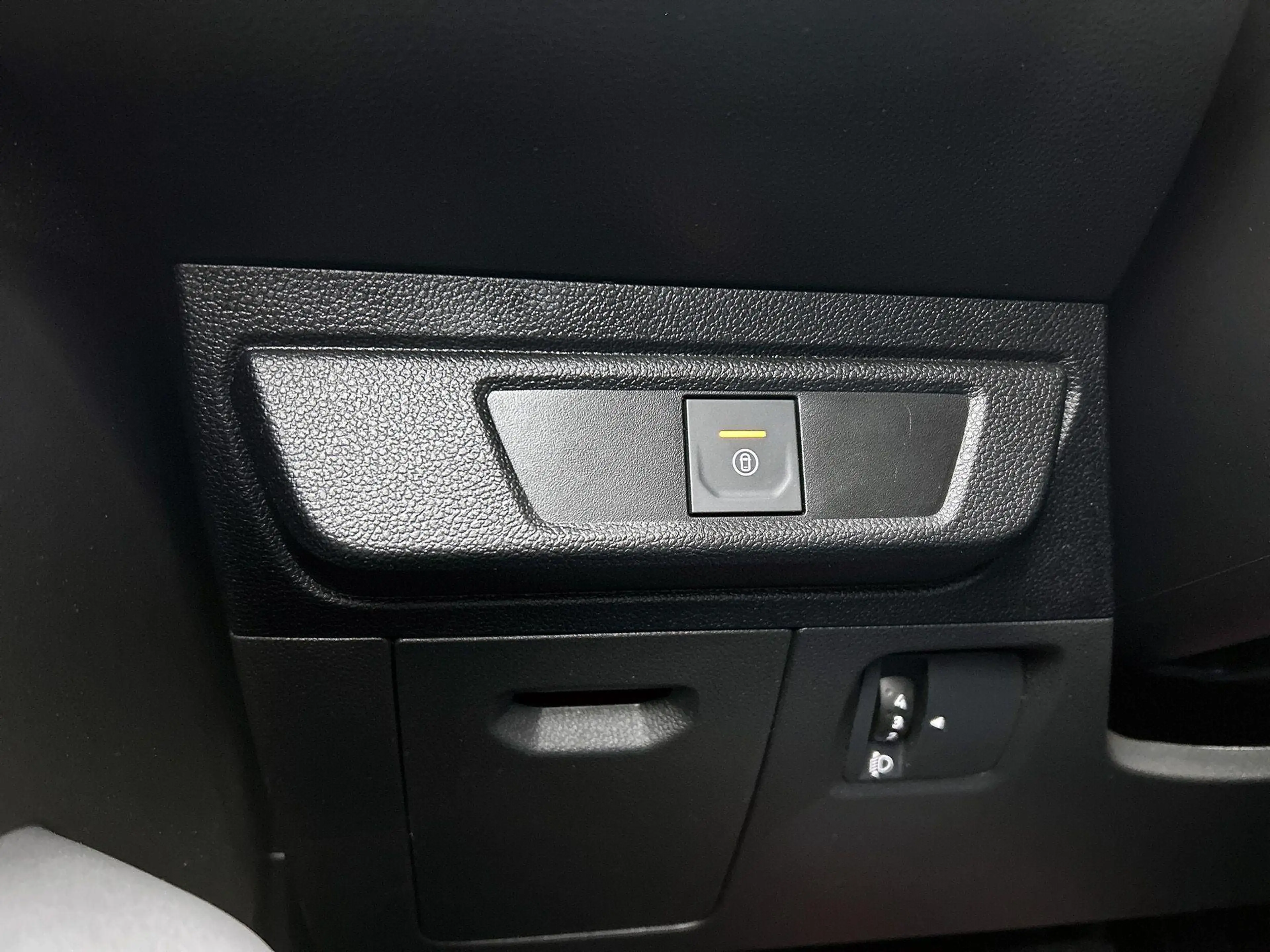 Dacia Jogger 1.6 Hybrid 140 Extreme 7p. — photo 13