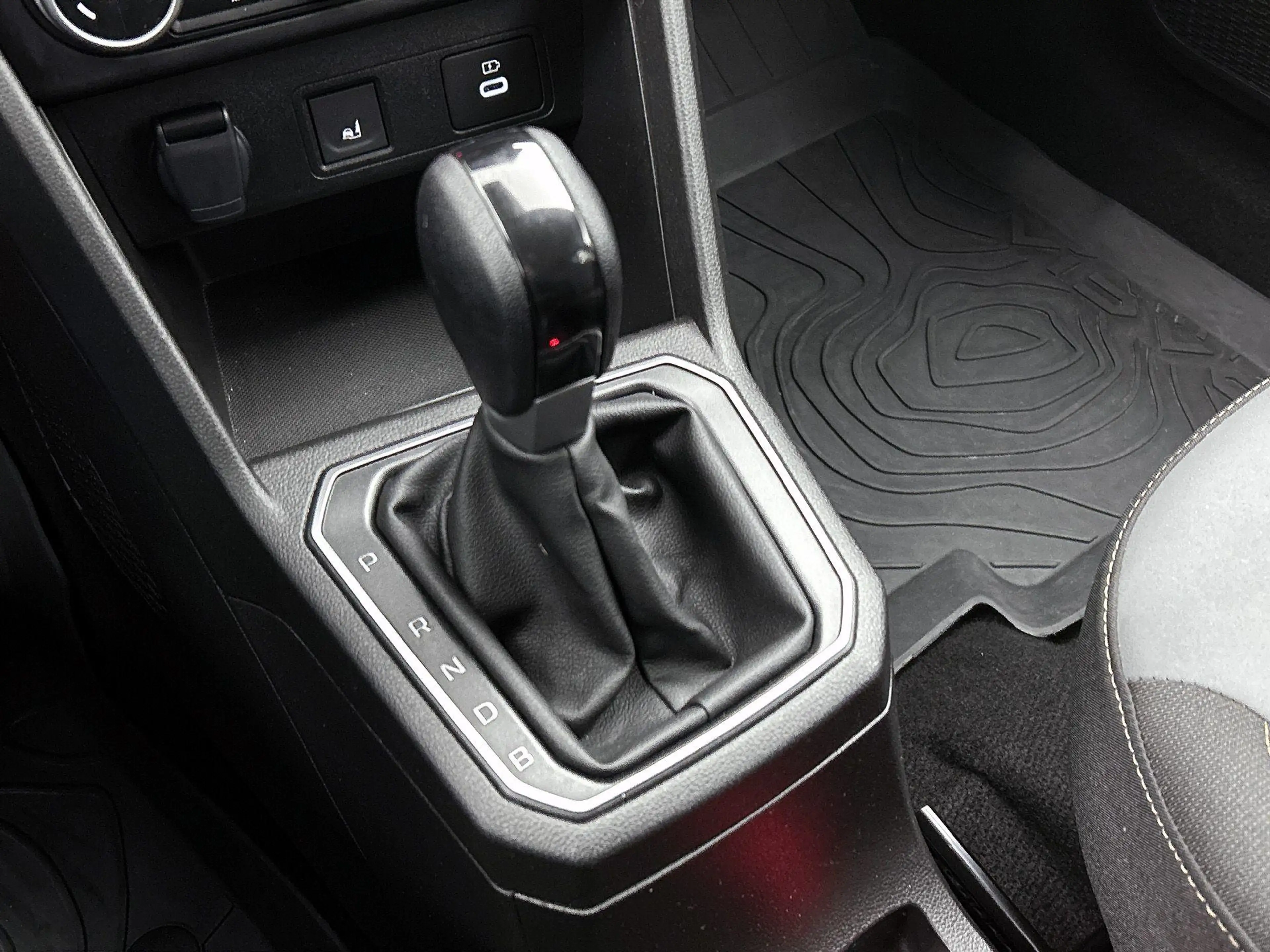 Dacia Jogger 1.6 Hybrid 140 Extreme 7p. — photo 10