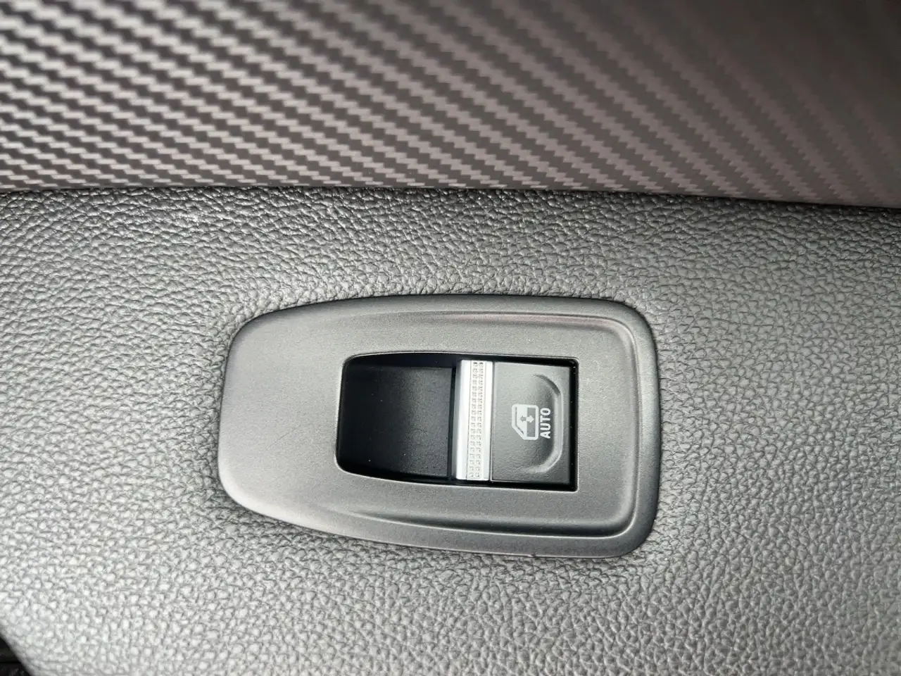 Renault Captur 1.3 TCe 140 R.S. LINE, миниатюра 16