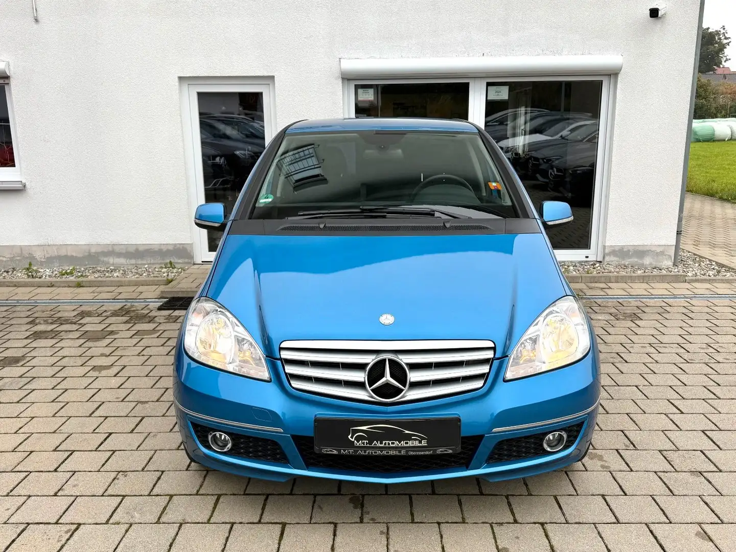 Mercedes-Benz A 200 *AHK*KLIMA*SHZ*8-FACH-BEREIFT*T-LEDER*KLIMA Blau - 2