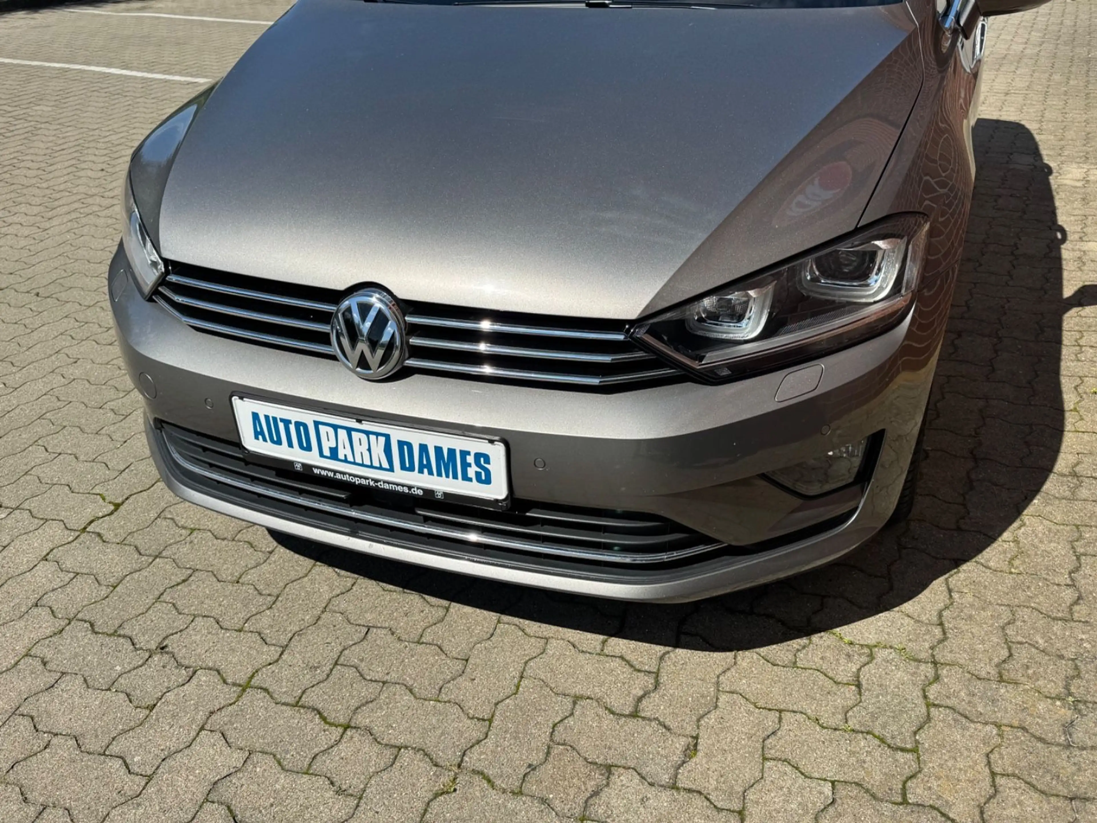 Volkswagen Golf Sportsvan DSG Highline Bi Xenon Klimaauto — photo 4