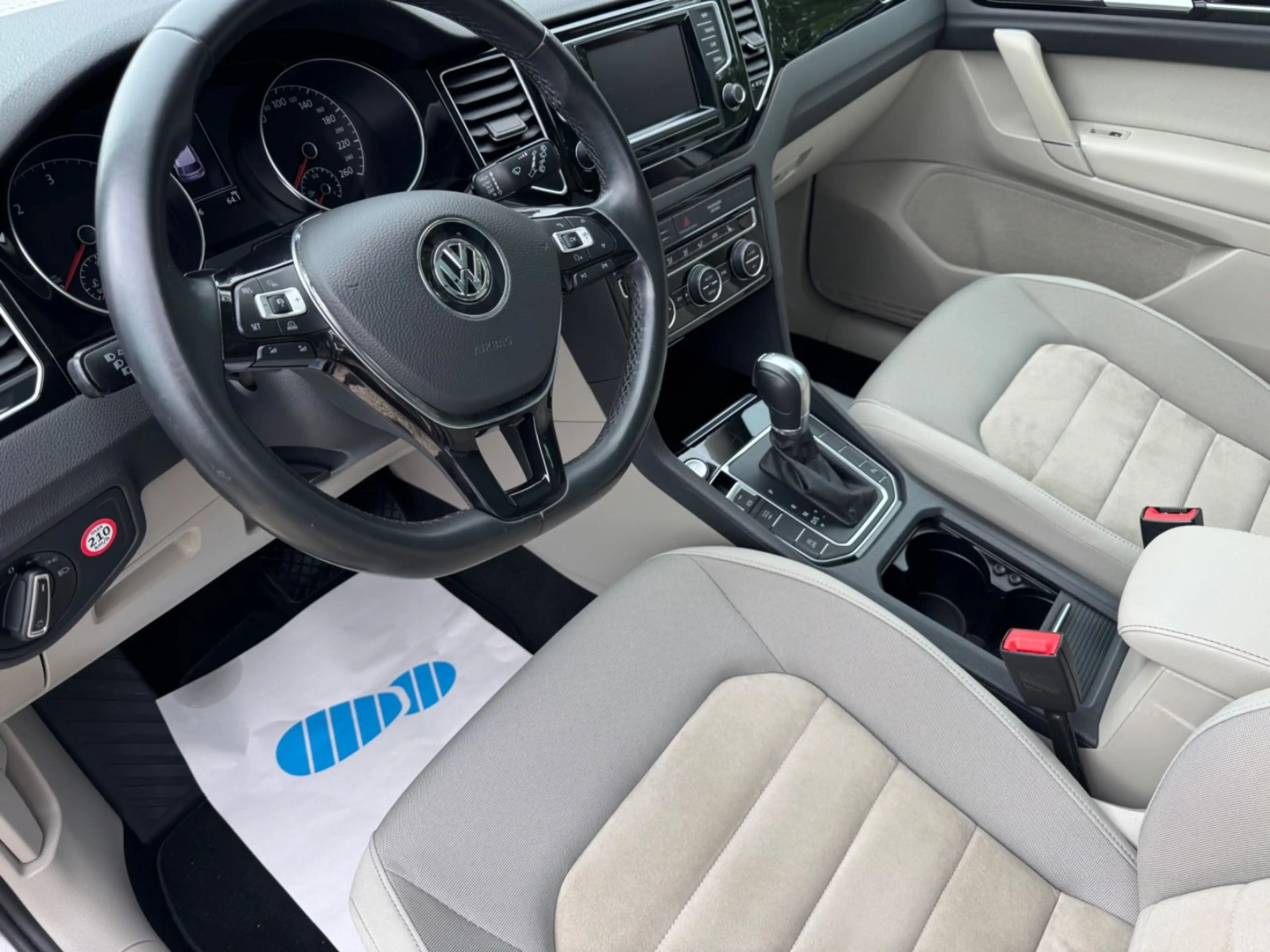 Volkswagen Golf Sportsvan DSG Highline Bi Xenon Klimaauto — photo 10