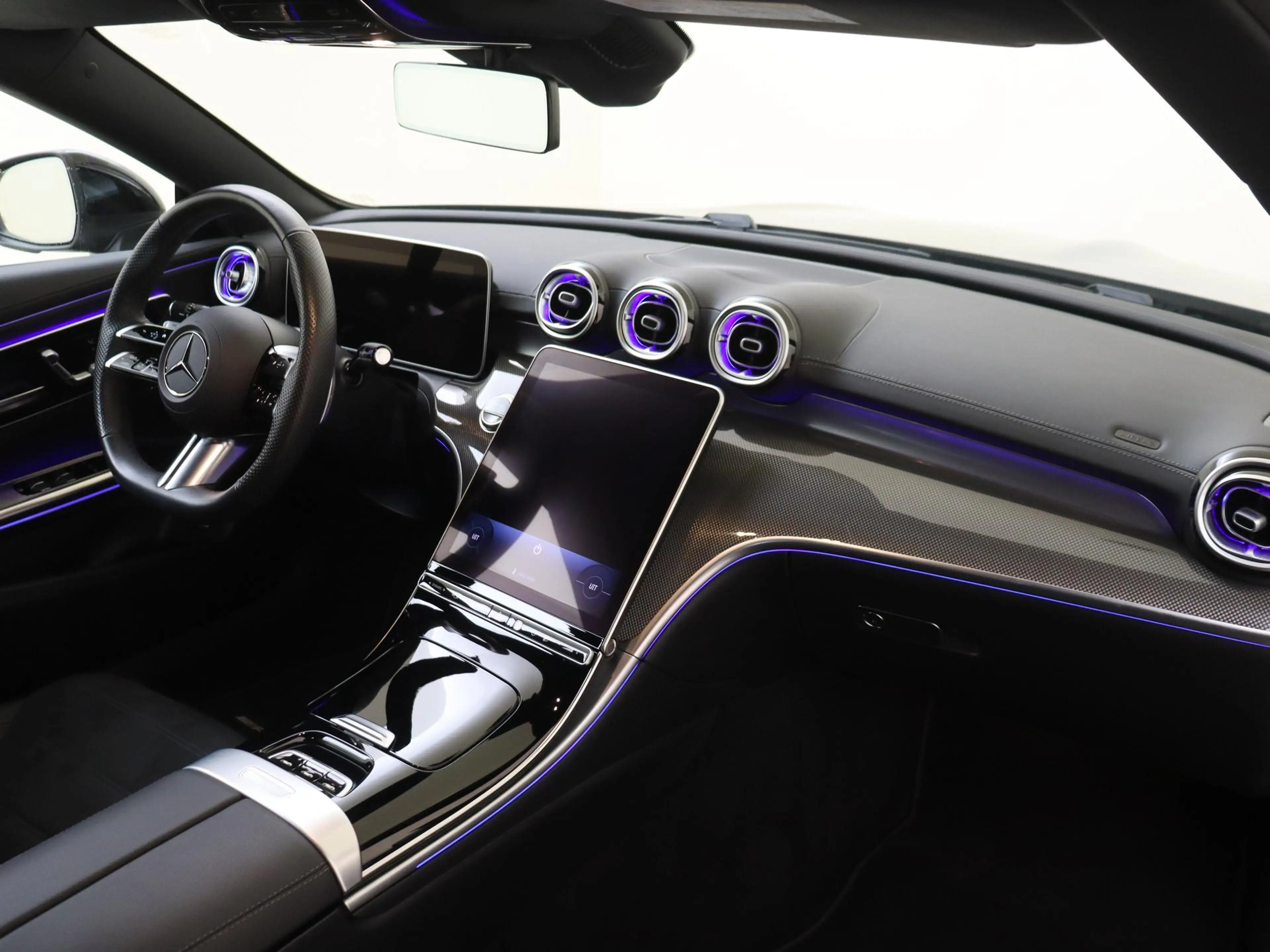 Mercedes-Benz CLE 180 Cabriolet AMG Line / 20 inch/ Memory/ Sfeerverlich — photo 5