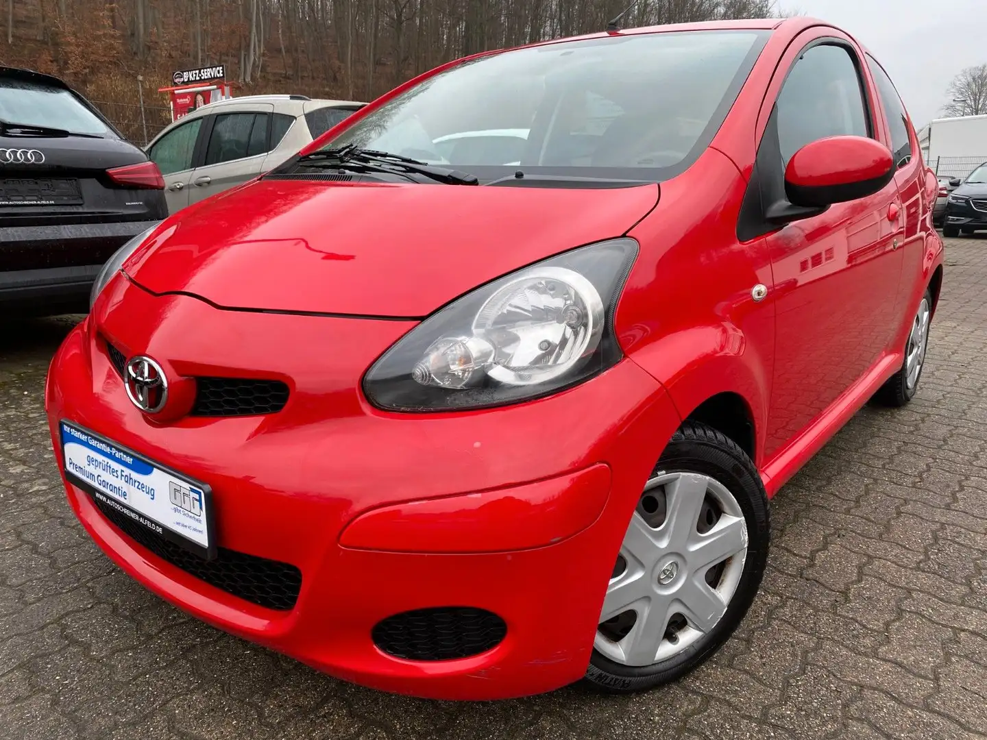 Toyota AYGO Edition 1.HAND KLIMA elk.FENSTER Roşu - 1