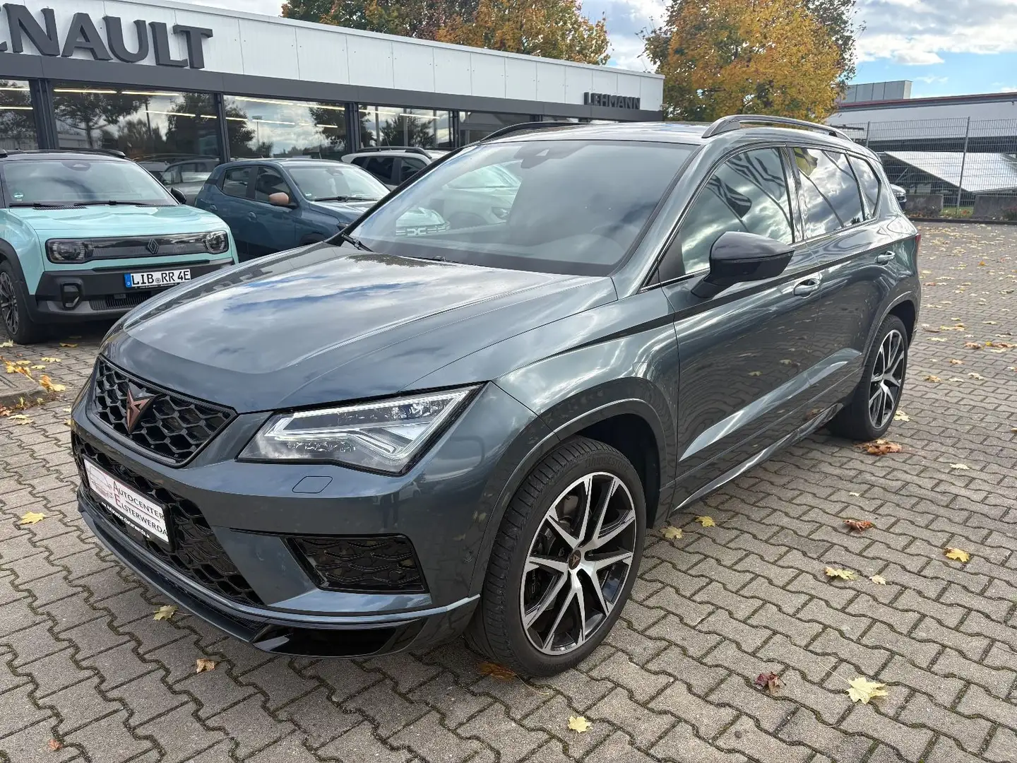 CUPRA Ateca 2.0 TSI 300PS 4Drive Automatik Grau - 1