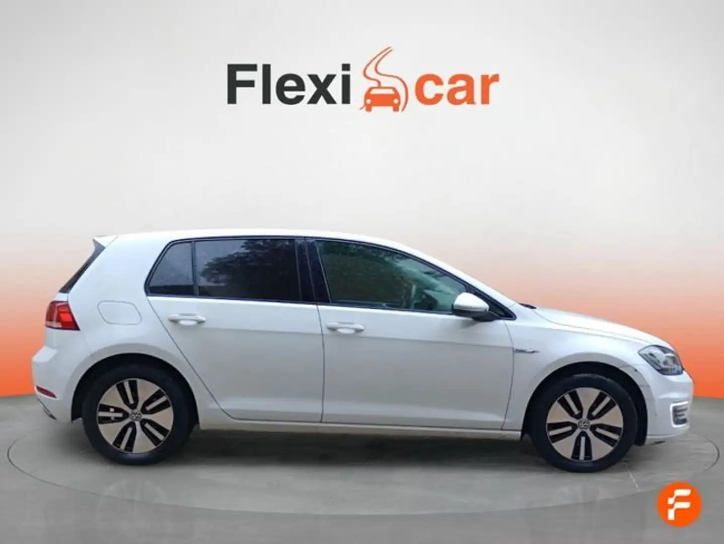 Volkswagen Golf e-Golf ePower Blanc - 2