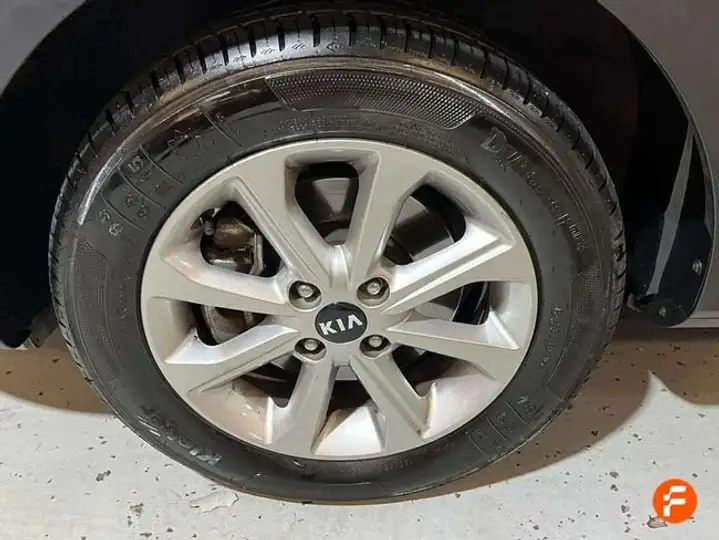 Kia Stonic 2020, foto 10