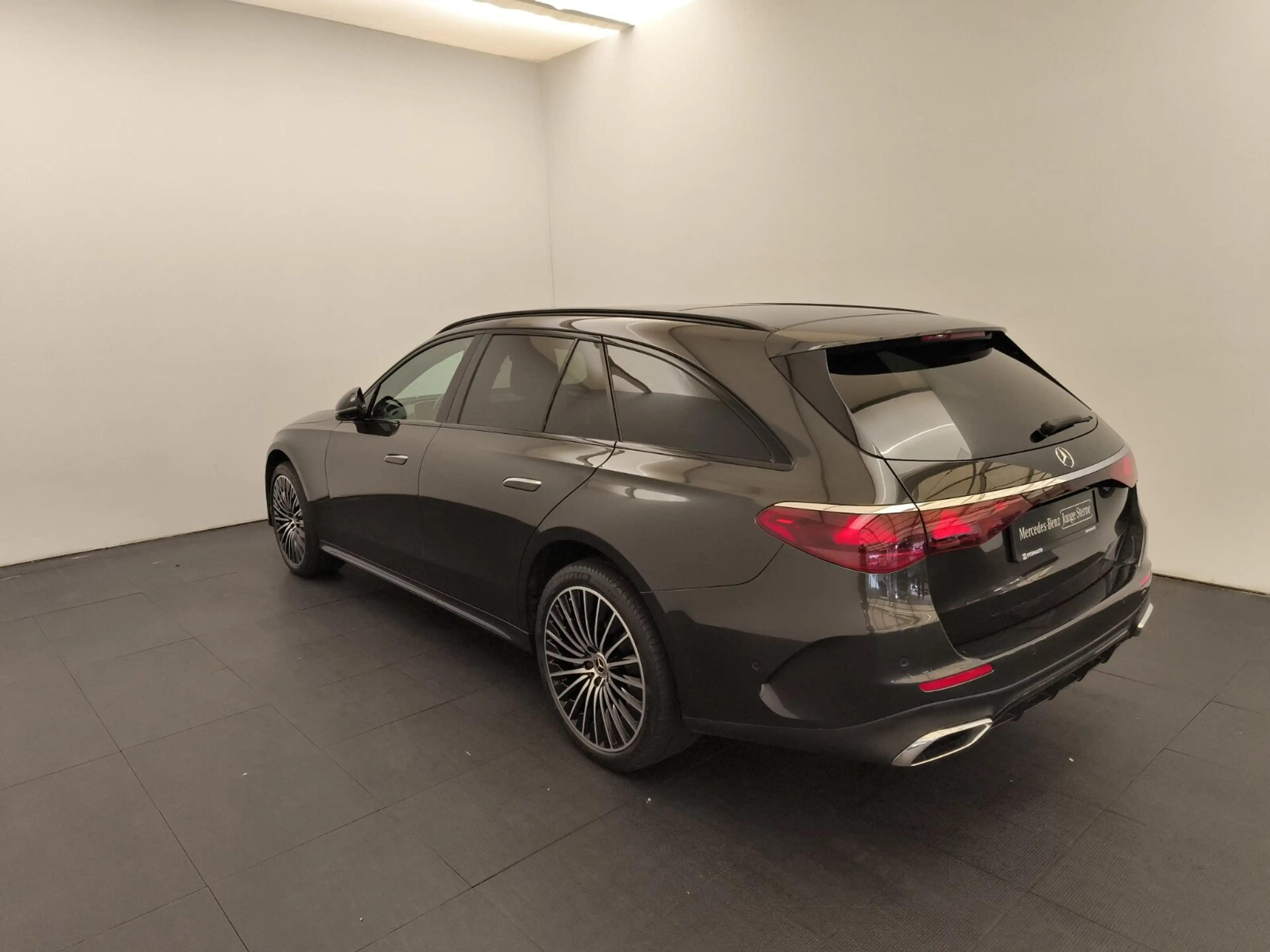 Mercedes-Benz E 450 E 450 d 4MATIC T-Modell AMG Line Navi/Pano.-Dach — photo 7
