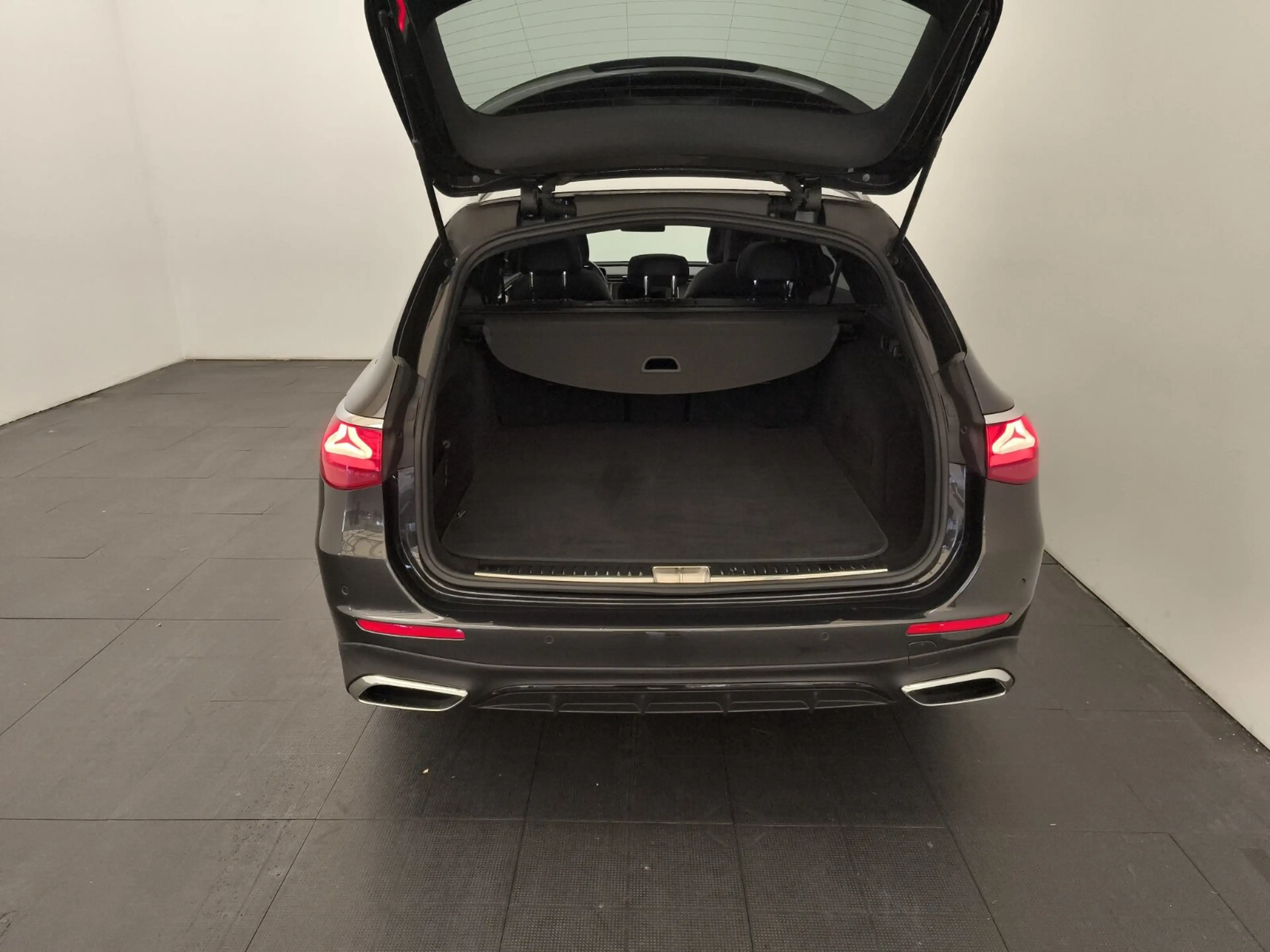 Mercedes-Benz E 450 E 450 d 4MATIC T-Modell AMG Line Navi/Pano.-Dach — photo 9