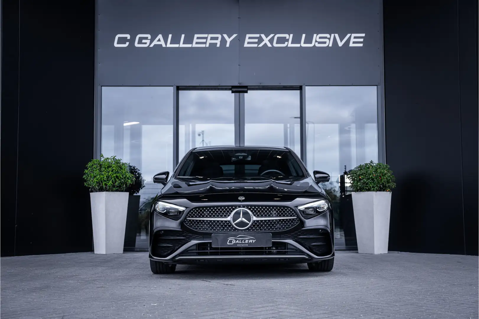 Mercedes-Benz A 180 A180 AMG Line - Panorama | Memory | Burmester | 36 Schwarz - 2