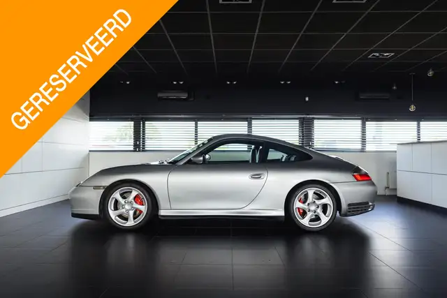 Porsche 911 3.6 Coupé Carrera 4S