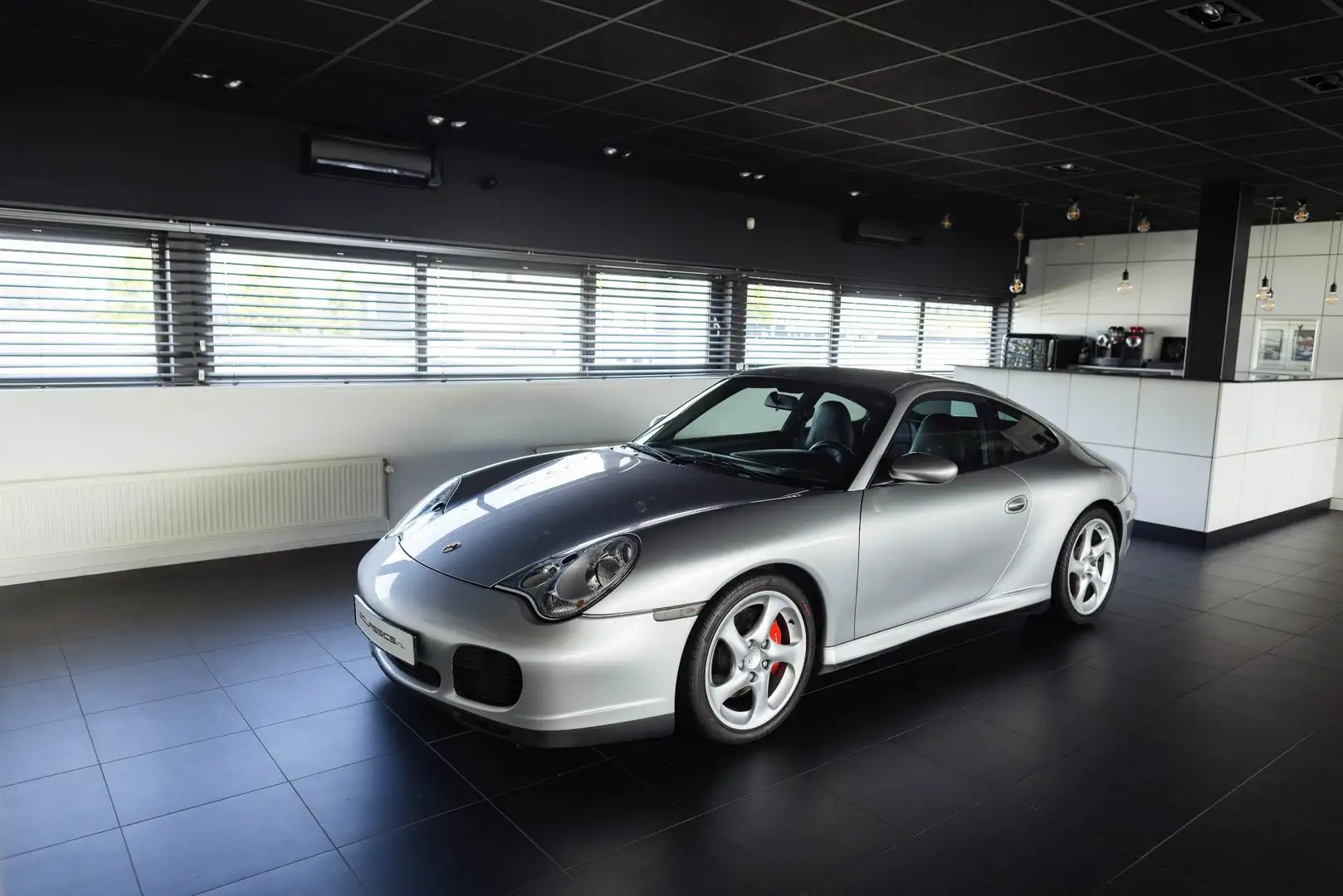 Porsche 996 911 3.6 Coupé Carrera 4S Zilver - 2