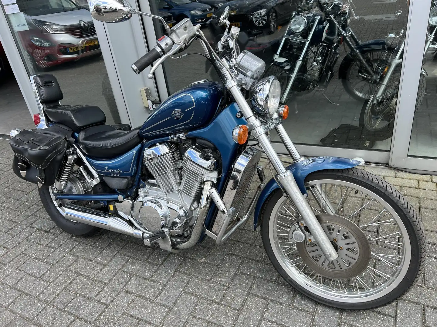 Suzuki VS 800 Intruder (GL) 2e pinksterdag open van 10 tot 15:00 - 2