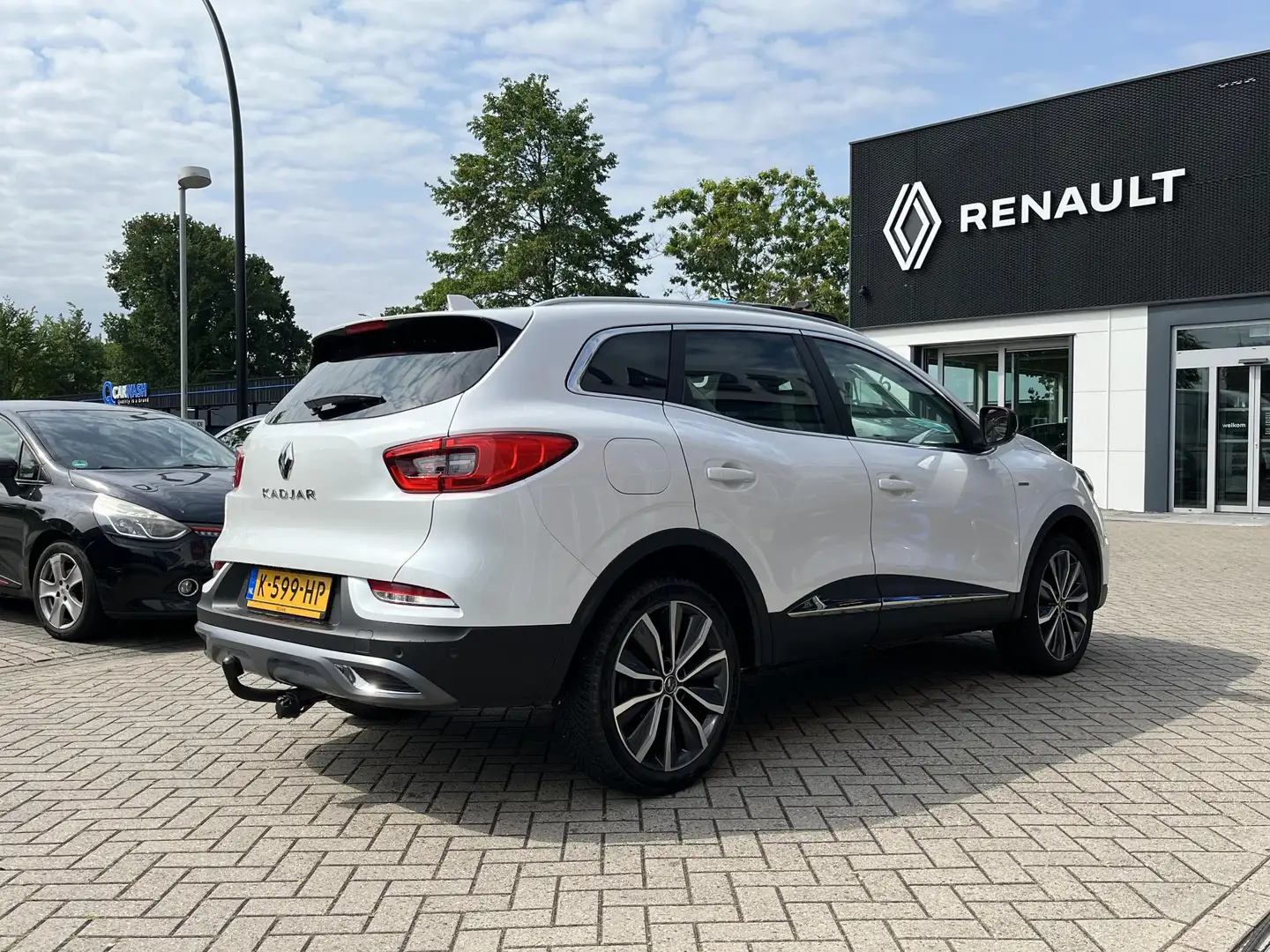 Renault Kadjar 1.3 TCe Intens | Stoelverwarming | Trekhaak | Navi Wit - 2