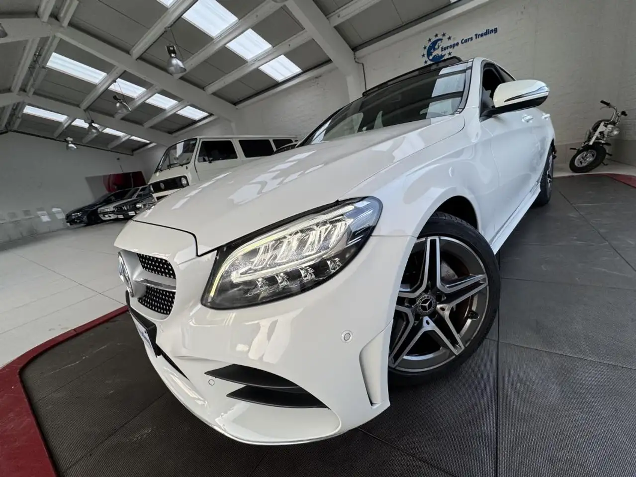 Mercedes-Benz C 200