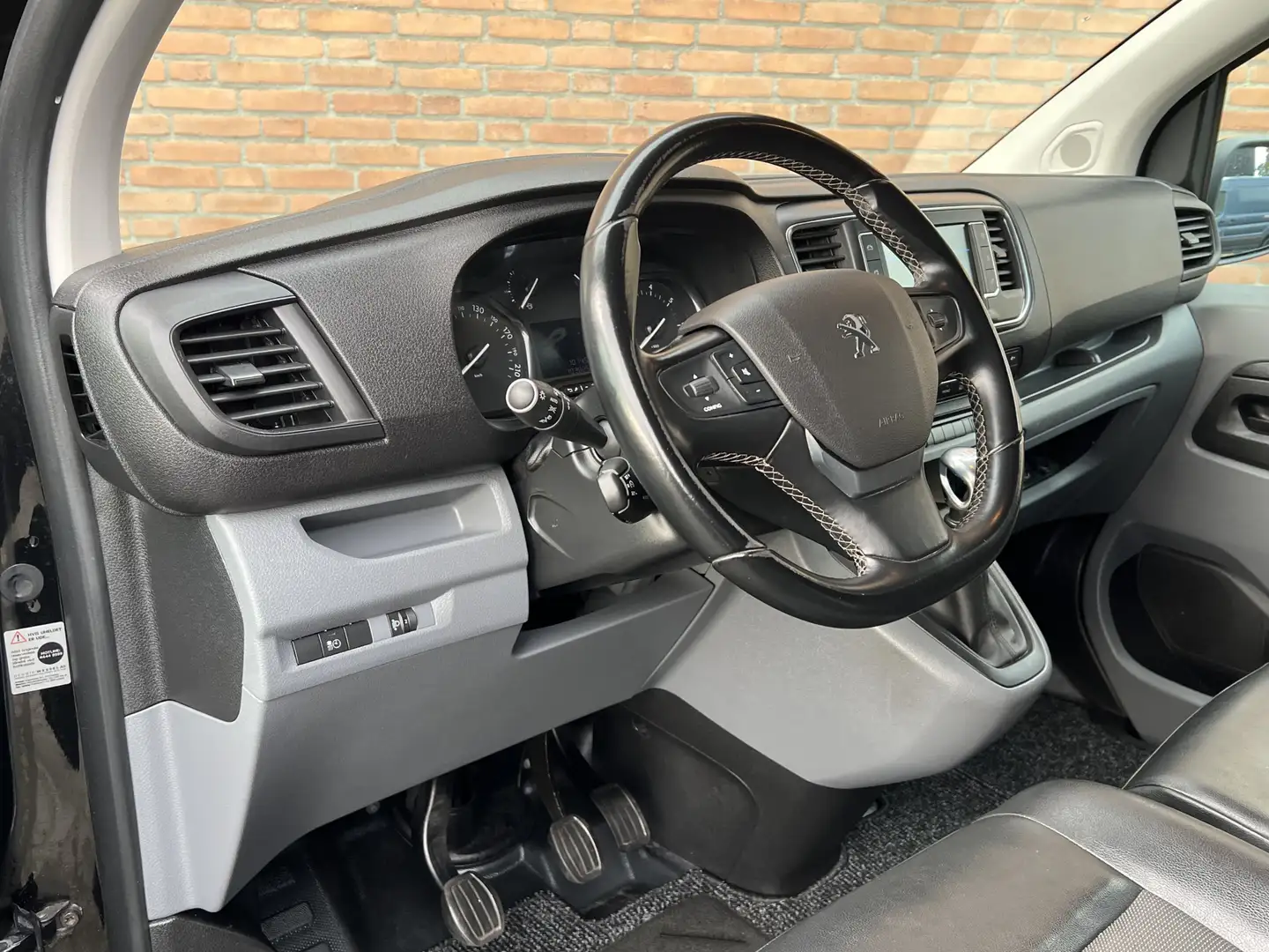 Peugeot Expert 2.0BlueHDI 120PK Lang / Carplay / Cruisecontrol / Schwarz - 2