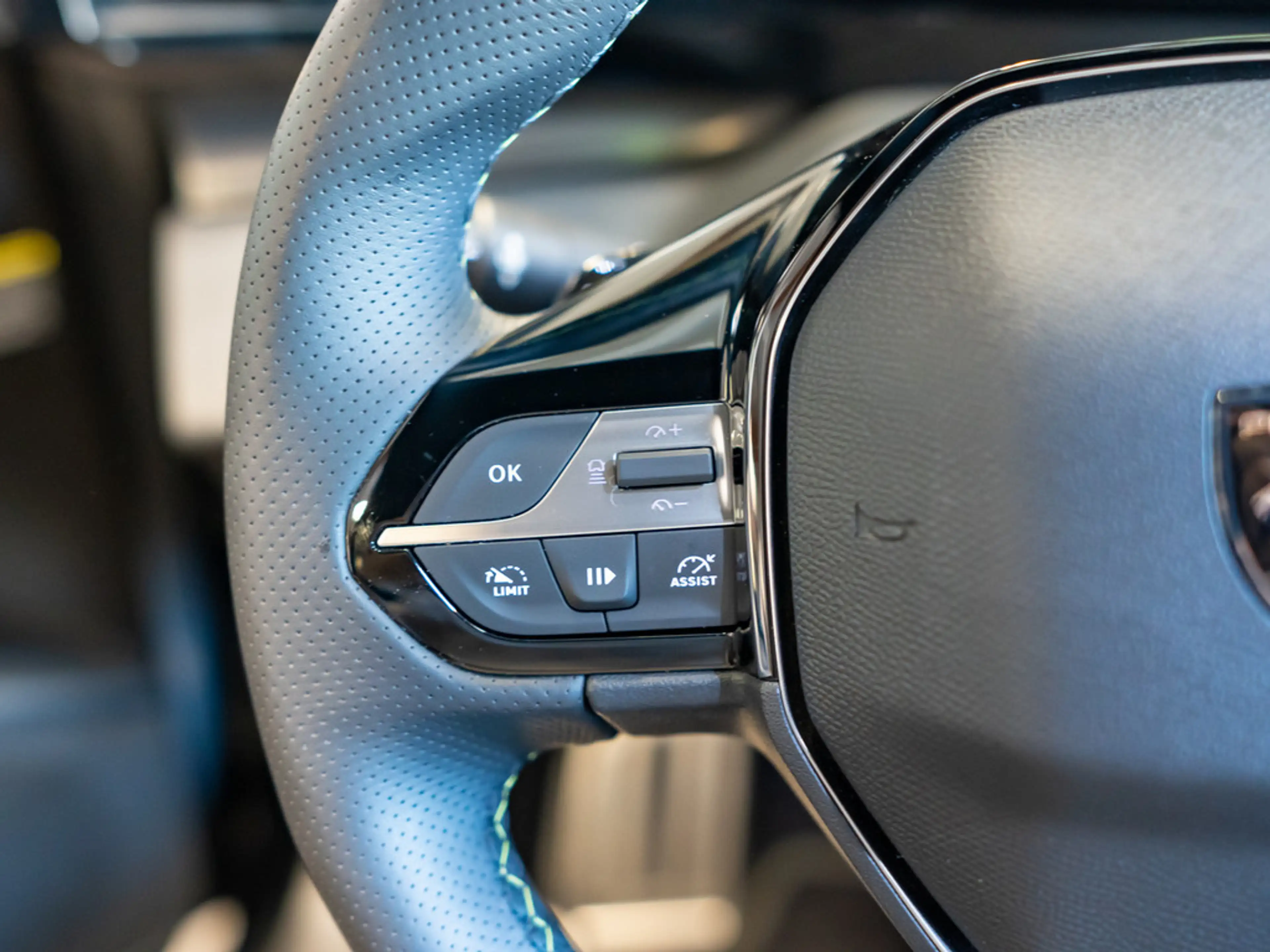 Peugeot 308 SW GT PureTech 130 EAT8 ACC MATRIX-LED BT — photo 15