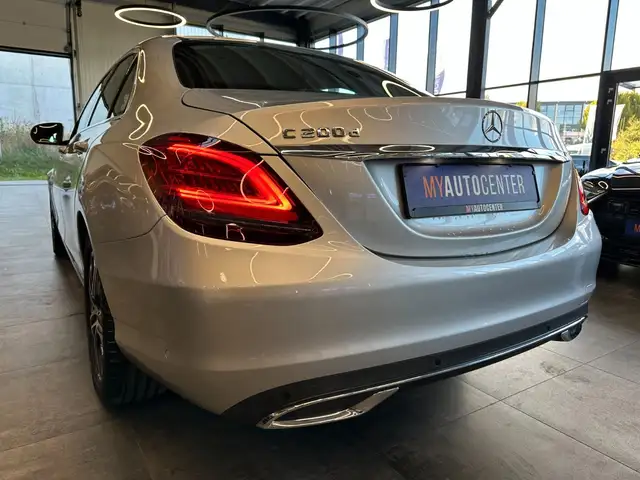 Mercedes-Benz C-Class view 5