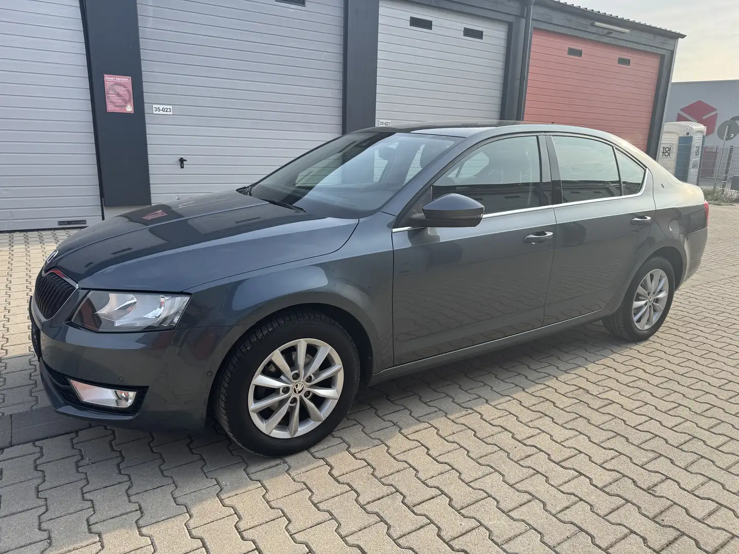 Skoda Octavia Style Grau - 2