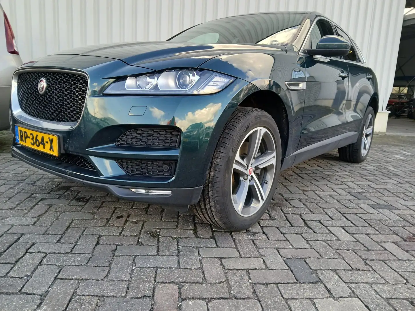 Jaguar F-Pace 2.0 Portfolio AWD 20d - Motor Defect - BPM Verde - 2