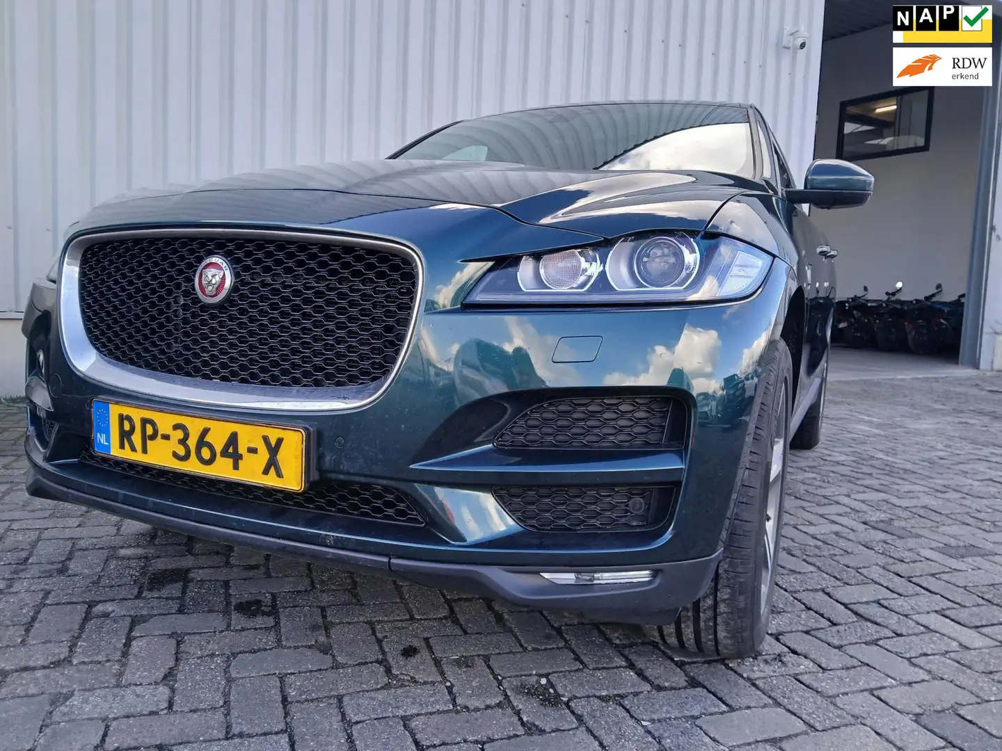 Jaguar F-Pace 2.0 Portfolio AWD 20d - Motor Defect - BPM Verde - 1