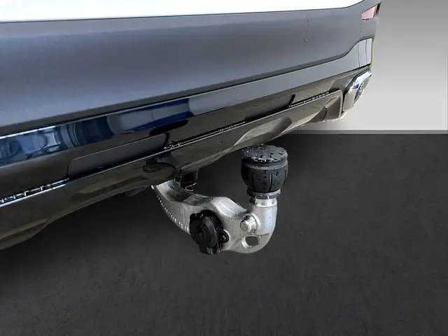 Mercedes-Benz 220 view 12