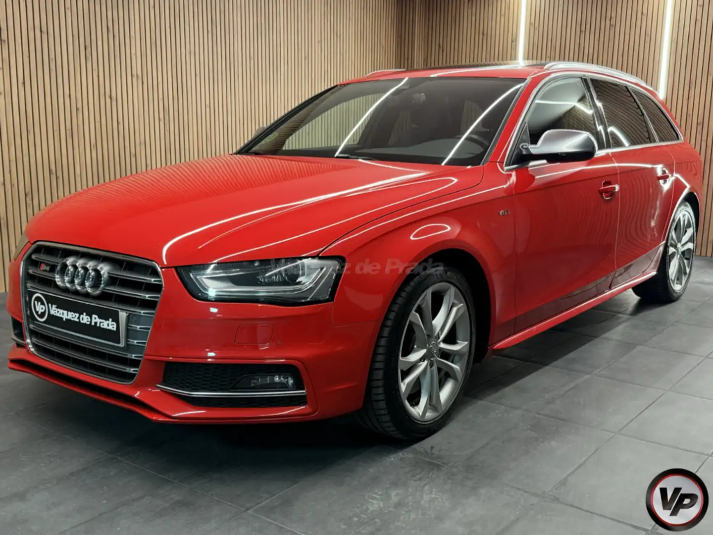 Audi S4 Avant 3.0 TFSI quattro S-T 333 Rojo - 1