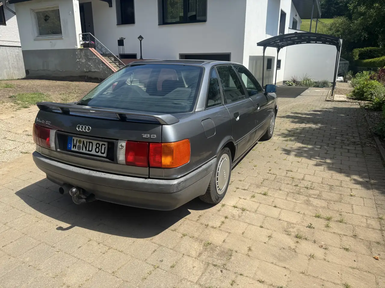 Audi 80 1.8 S Special, foto 2