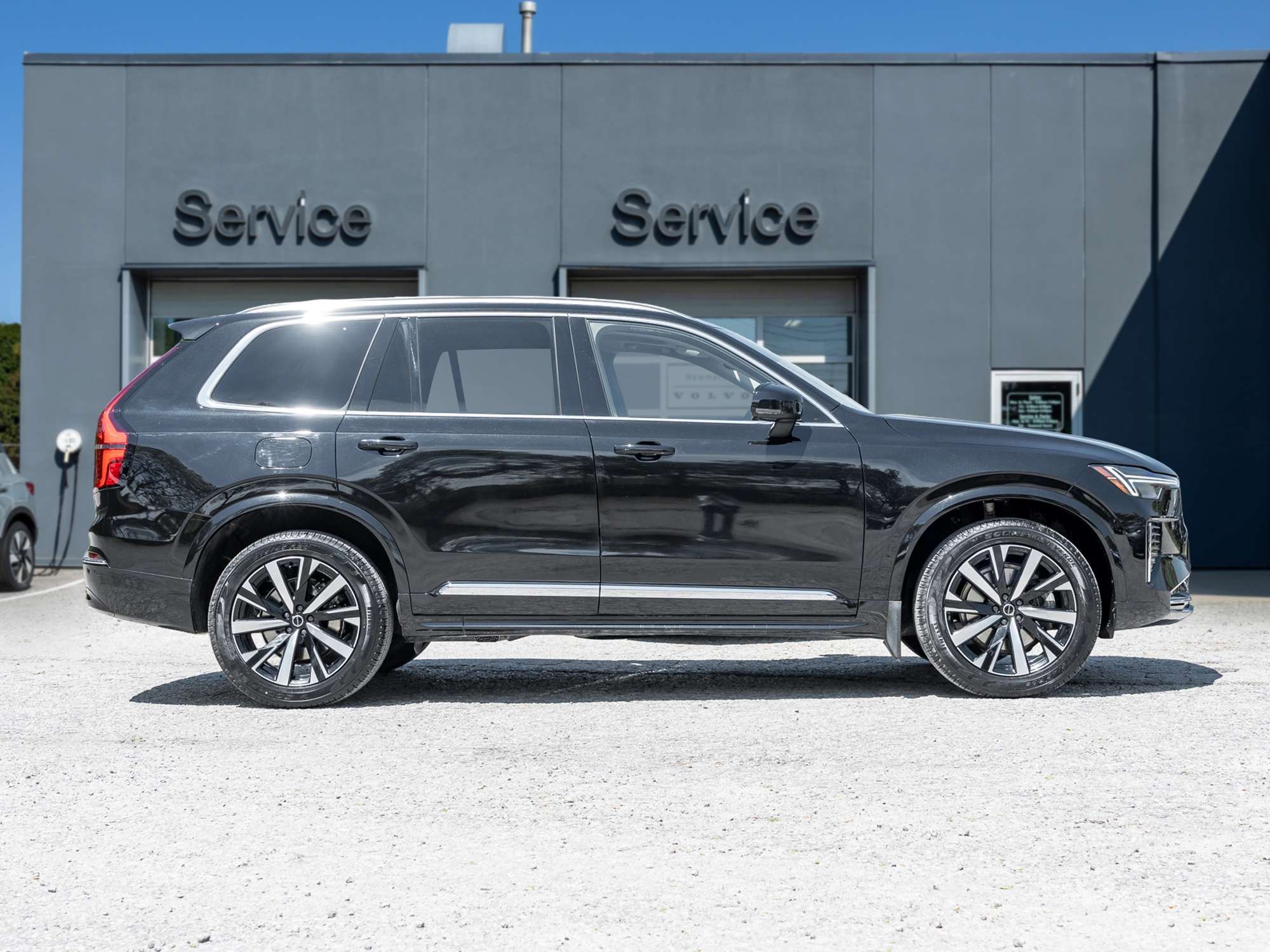2026 Volvo XC90 B6 AWD Core 7-Seater |SPECIAL CPO INTEREST RATE* thumb 6