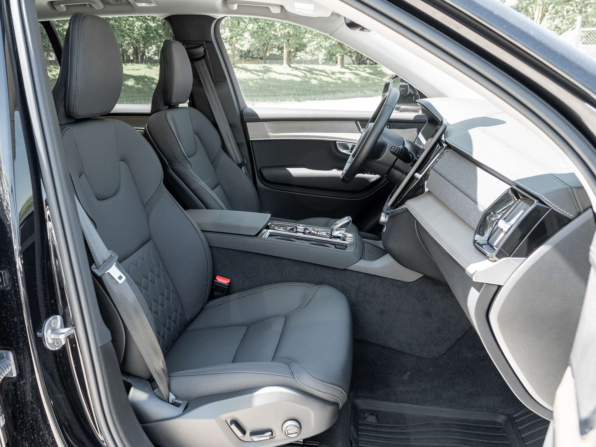 2026 Volvo XC90 B6 AWD Core 7-Seater |SPECIAL CPO INTEREST RATE* thumb 22