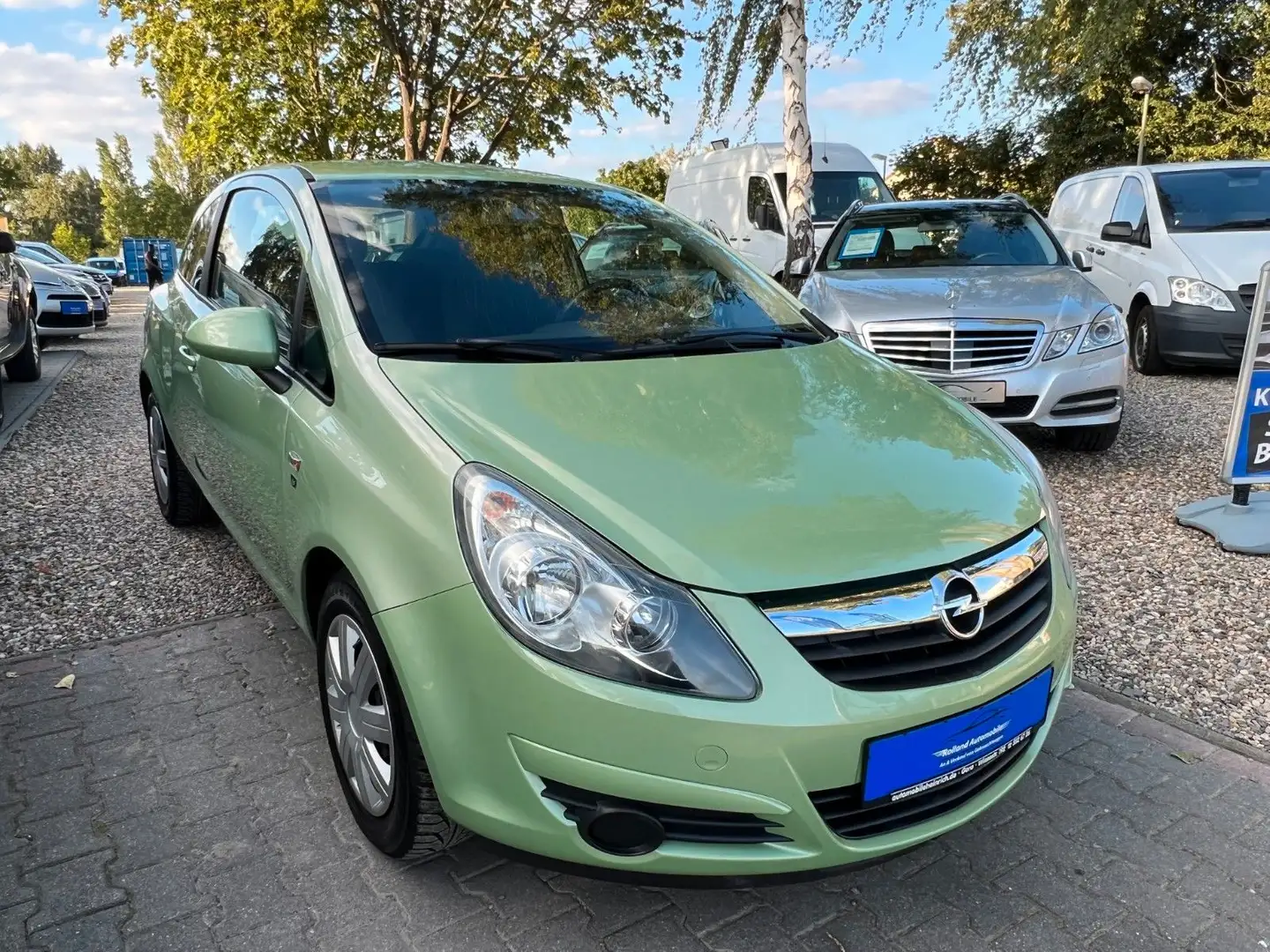 Opel Corsa D "111 Jahre"*1.4*Klima*Temp*TÜV NEU Groen - 2