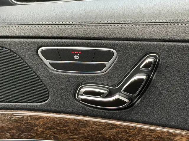 Mercedes-Benz S-Class view 12