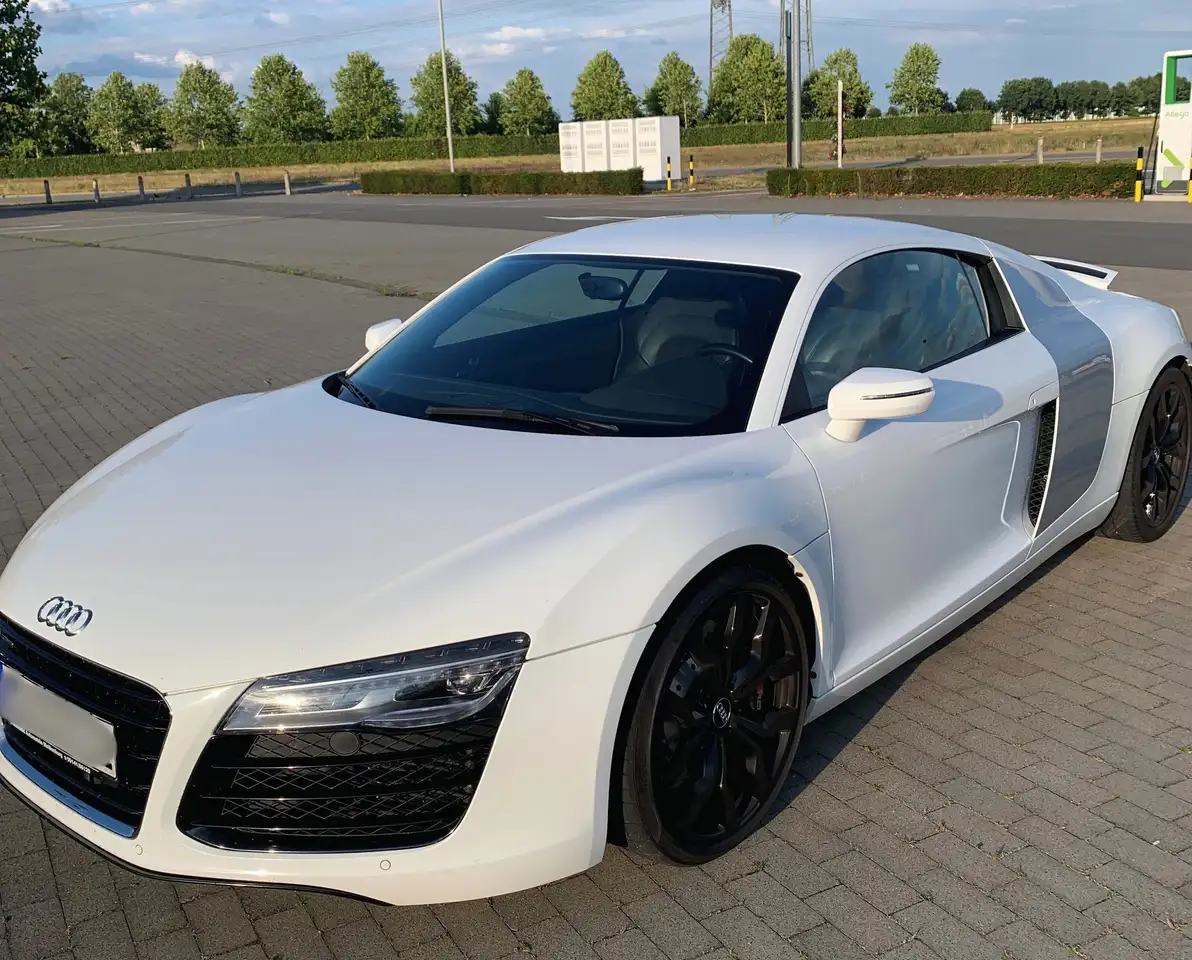 Audi R8