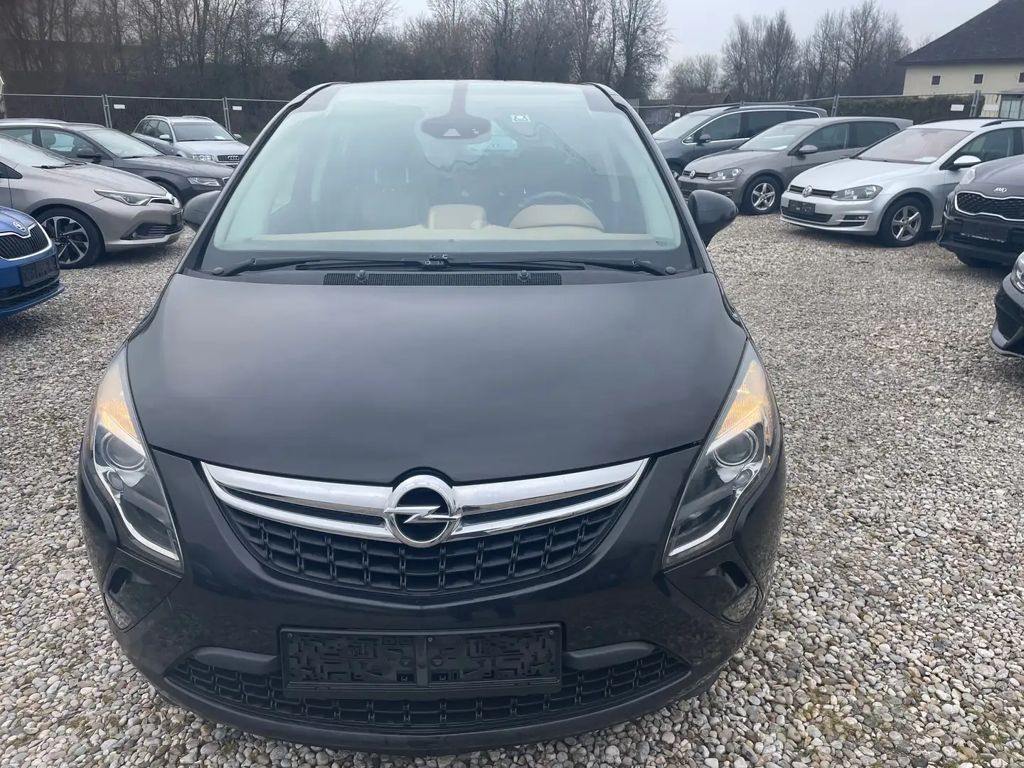 Opel Zafira Tourer Innovation Schwarz - 2