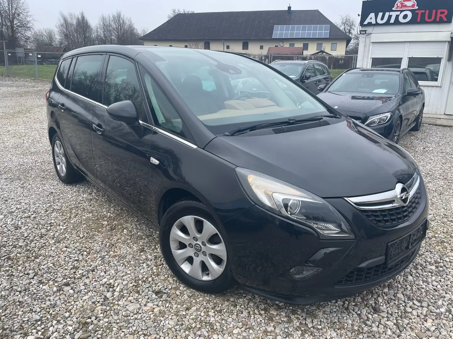 Opel Zafira Tourer Innovation Schwarz - 1