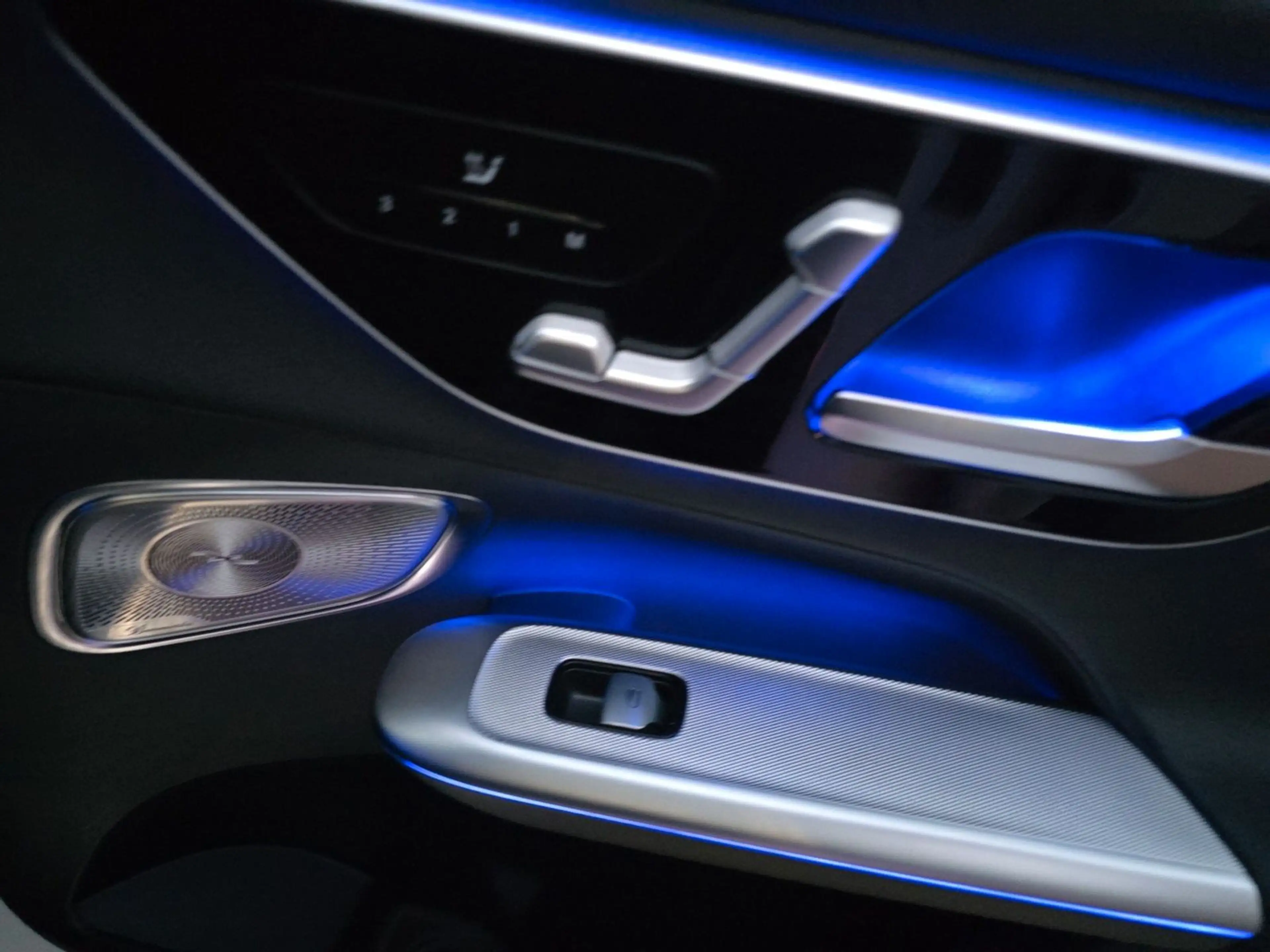Mercedes-Benz GLC 400 e 4Matic AMG LINE Panorama  Burmester — photo 9