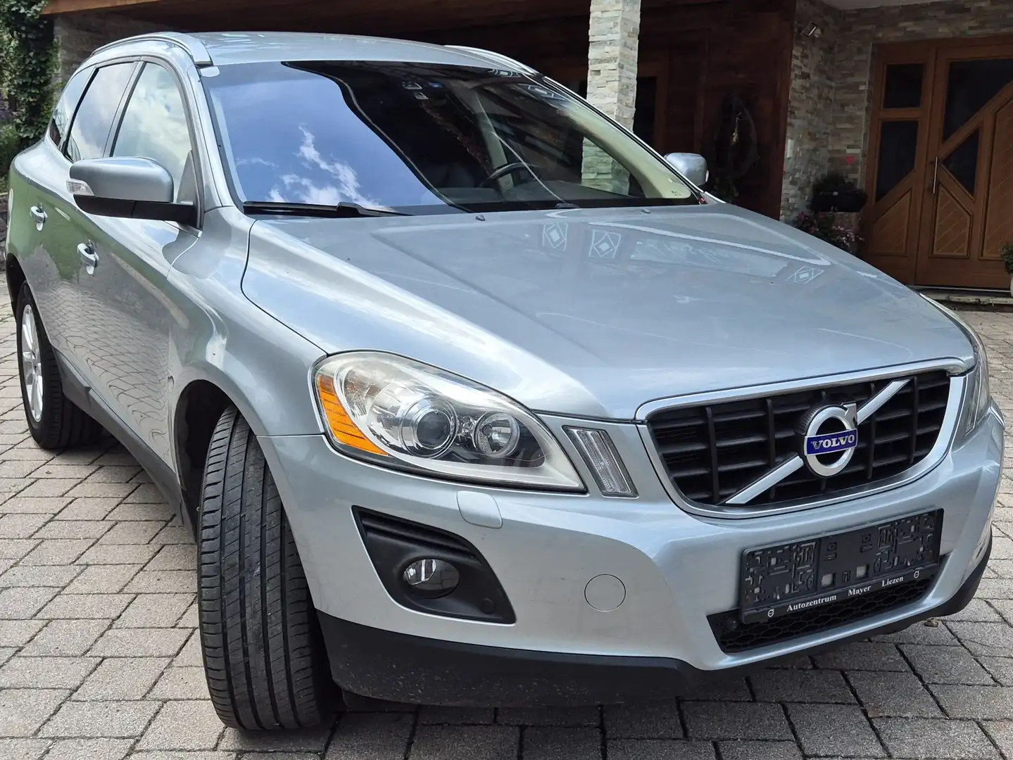 Volvo XC60 XC60 D5 AWD Summum Geartronic Summum Silber - 2