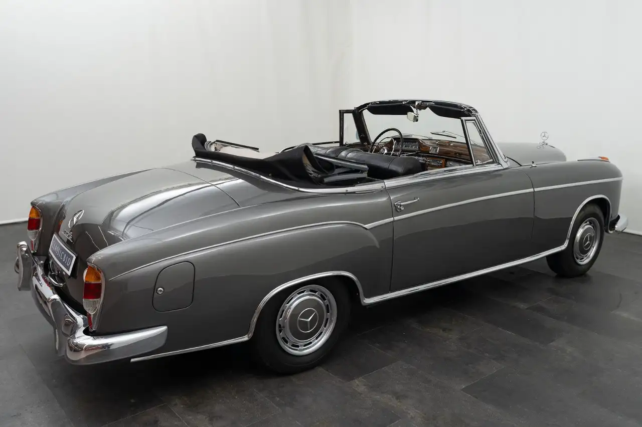 Mercedes-Benz 220 S Ponton Cabriolet, foto 6