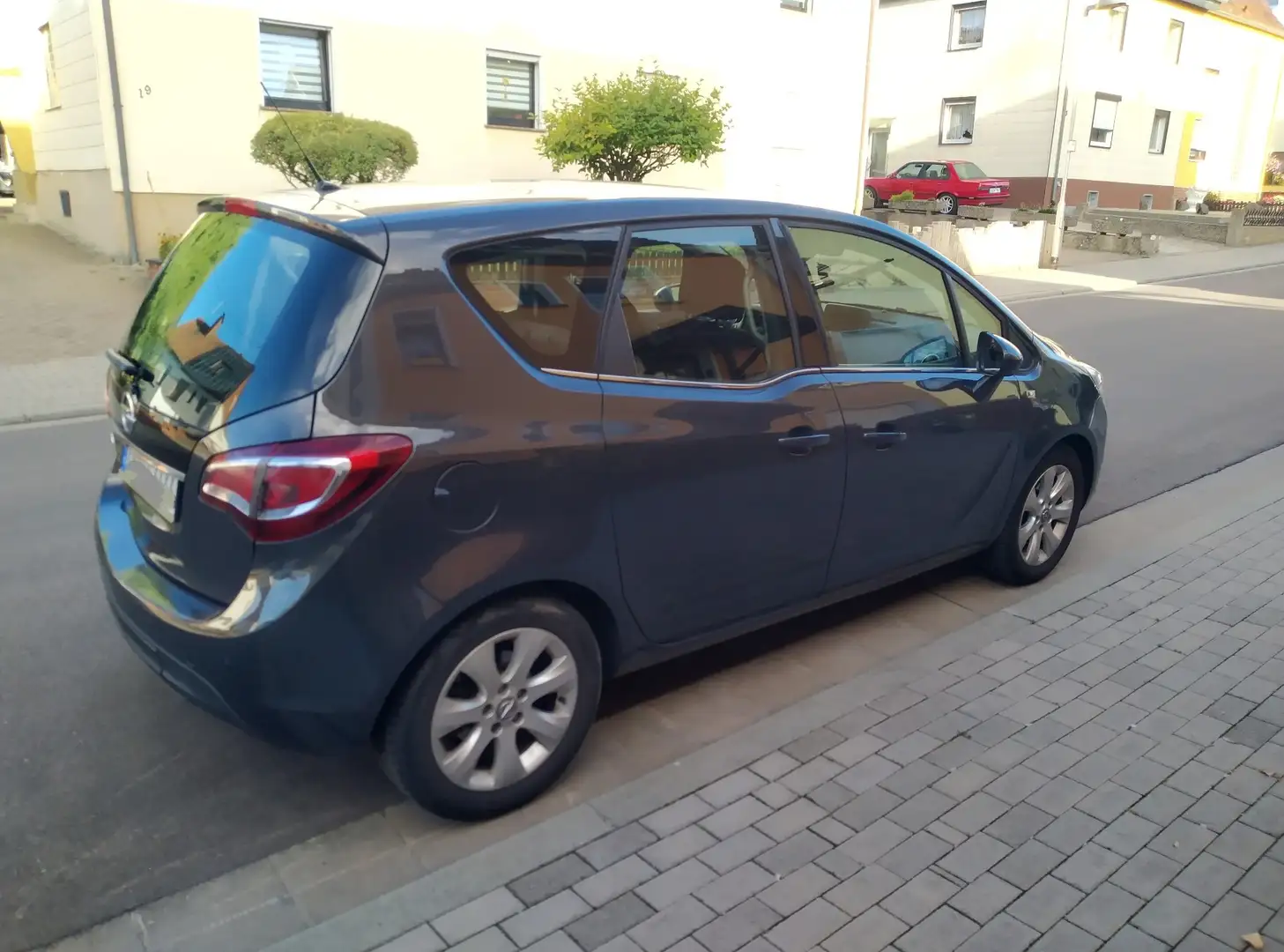 Opel Meriva 1.4 Automatik Innovation Grau - 1