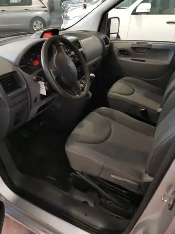 Citroen Jumpy view 12