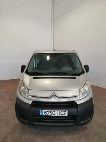 Citroen Jumpy view 3
