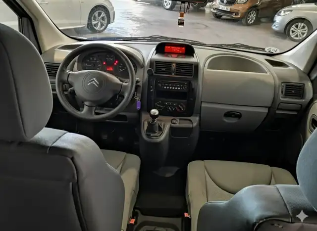 Citroen Jumpy view 13