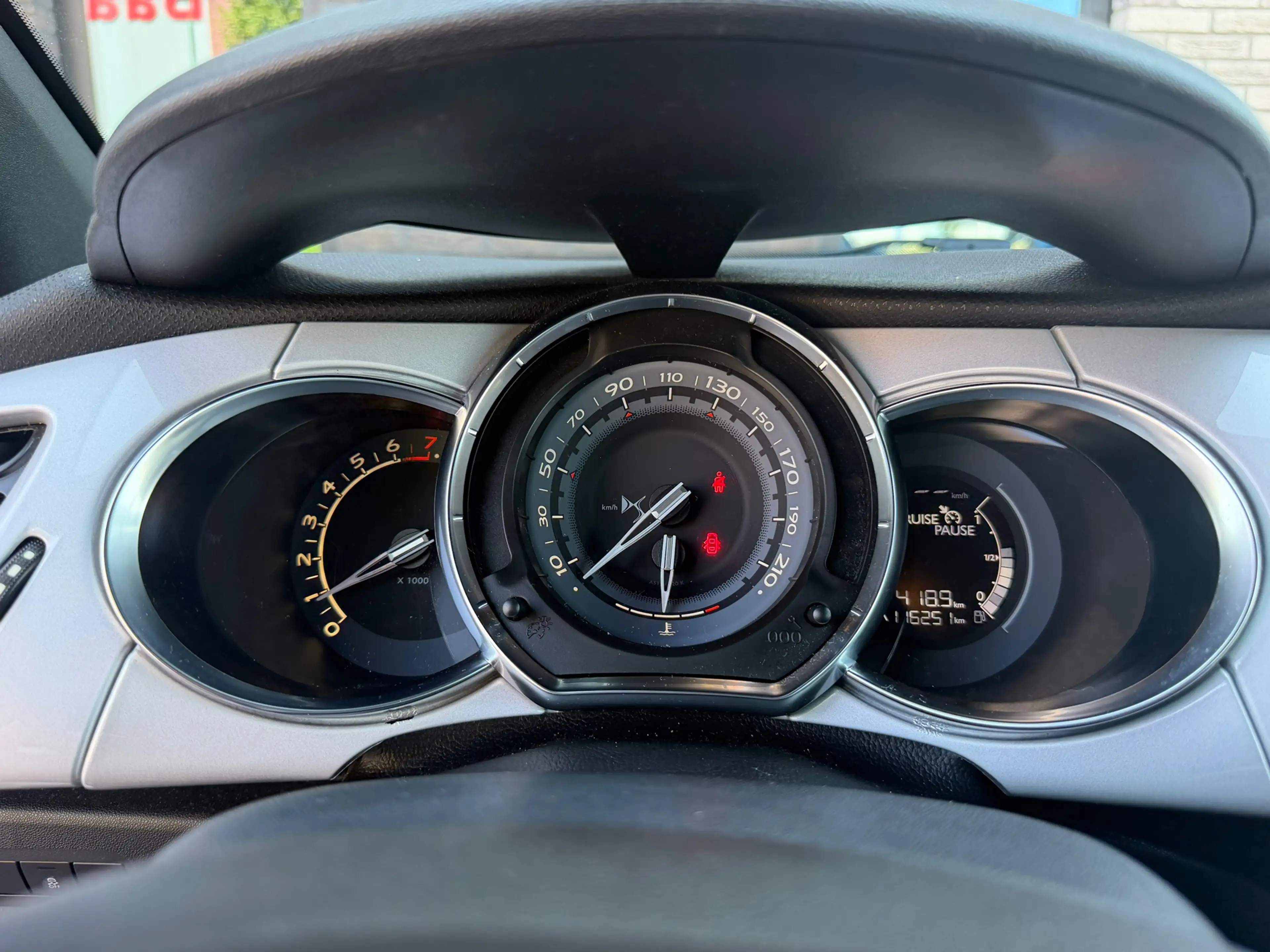 DS Automobiles DS 3 1.2 PureTech Chic — photo 15