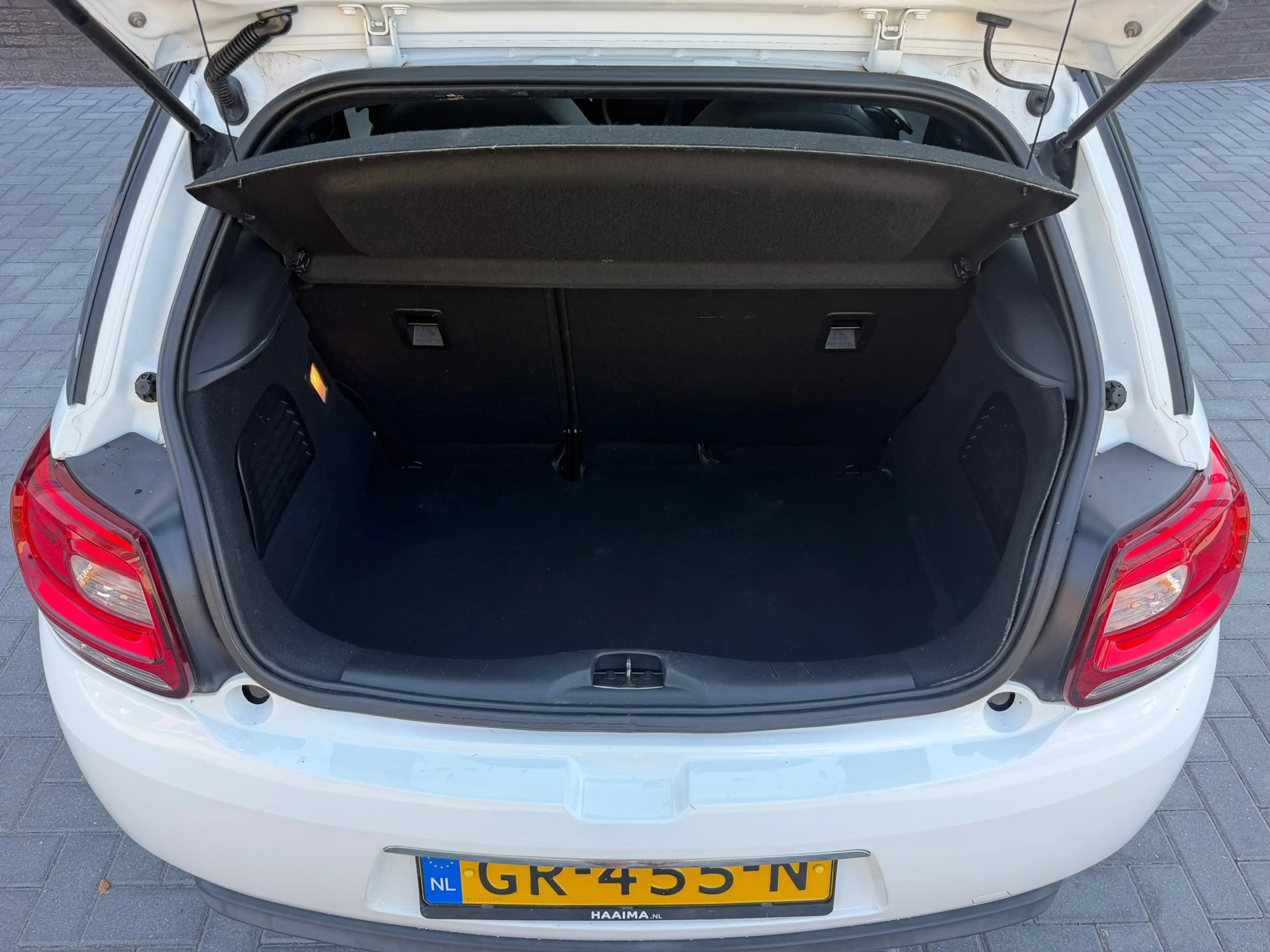 DS Automobiles DS 3 1.2 PureTech Chic — photo 9
